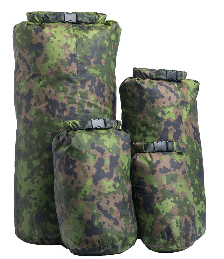 Back: 40L and 20L. Front: 10L and 5L.