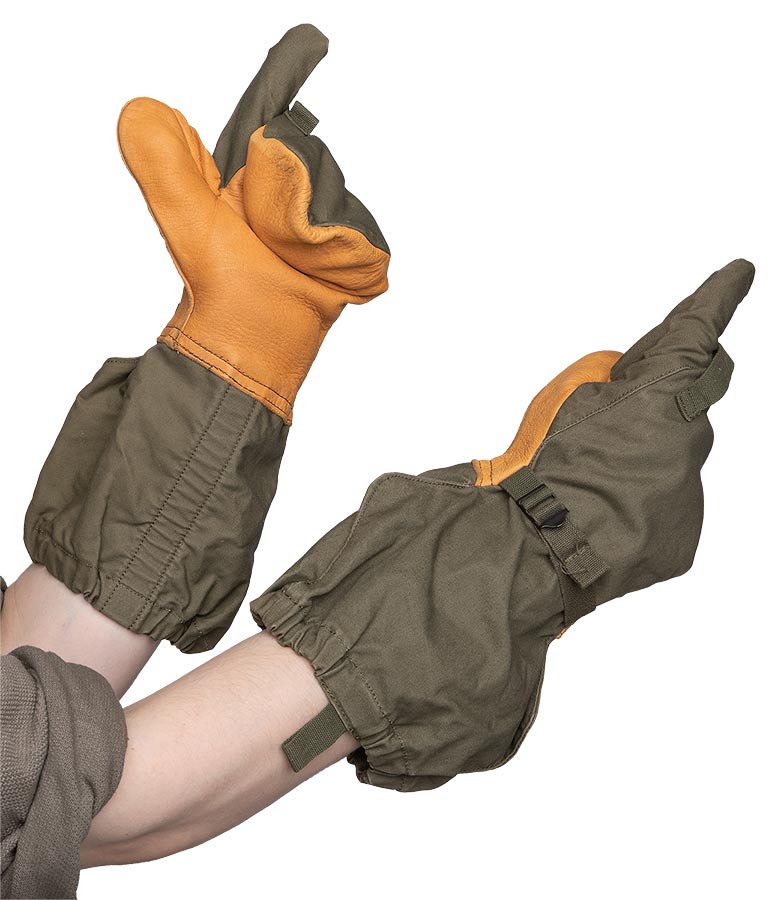 US M-1951 shell mittens with trigger finger, olive green, surplus