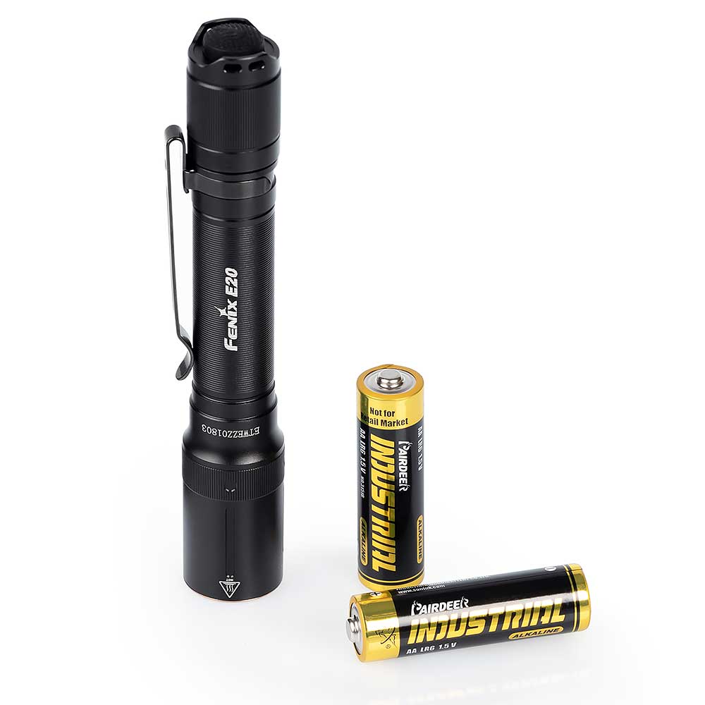 Fenix E20 V2.0 käsivalaisin