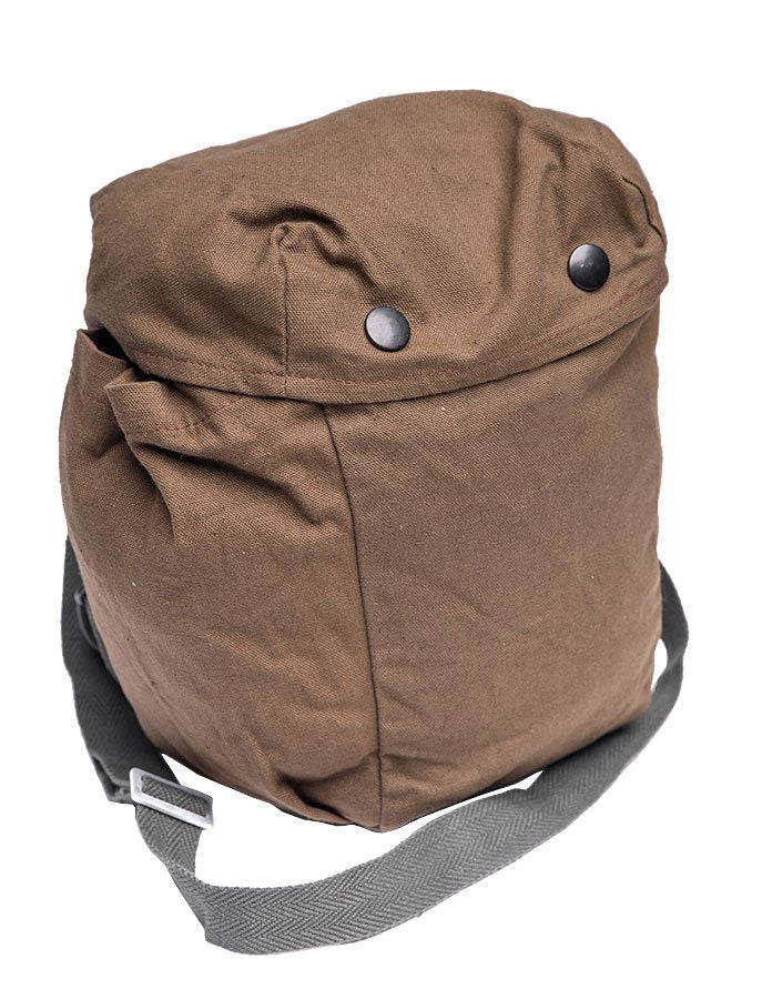 Finnish M/61 Gas Mask with Carrying Bag, Surplus