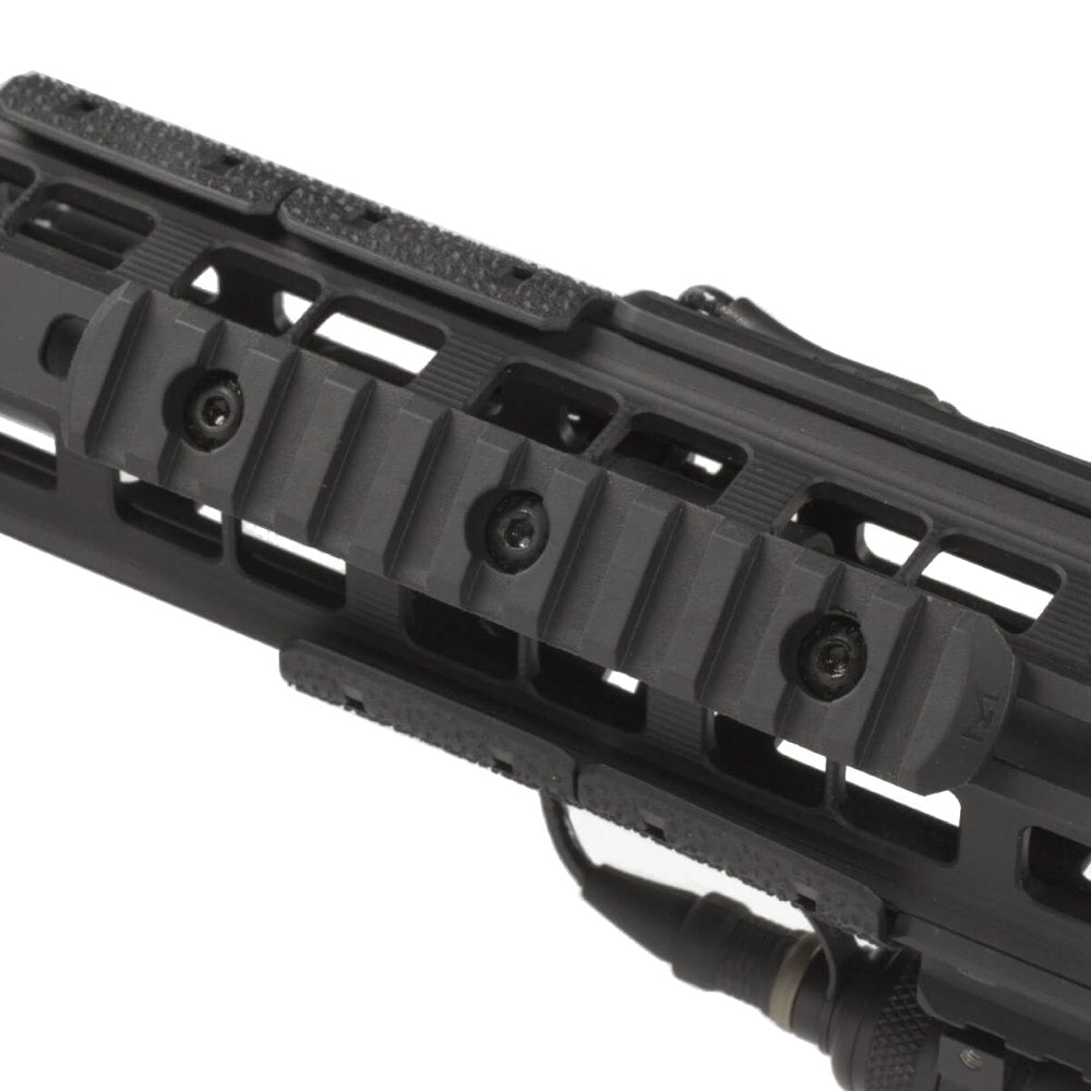 Magpul M-LOK Polymer Rail Section kiinnityskisko