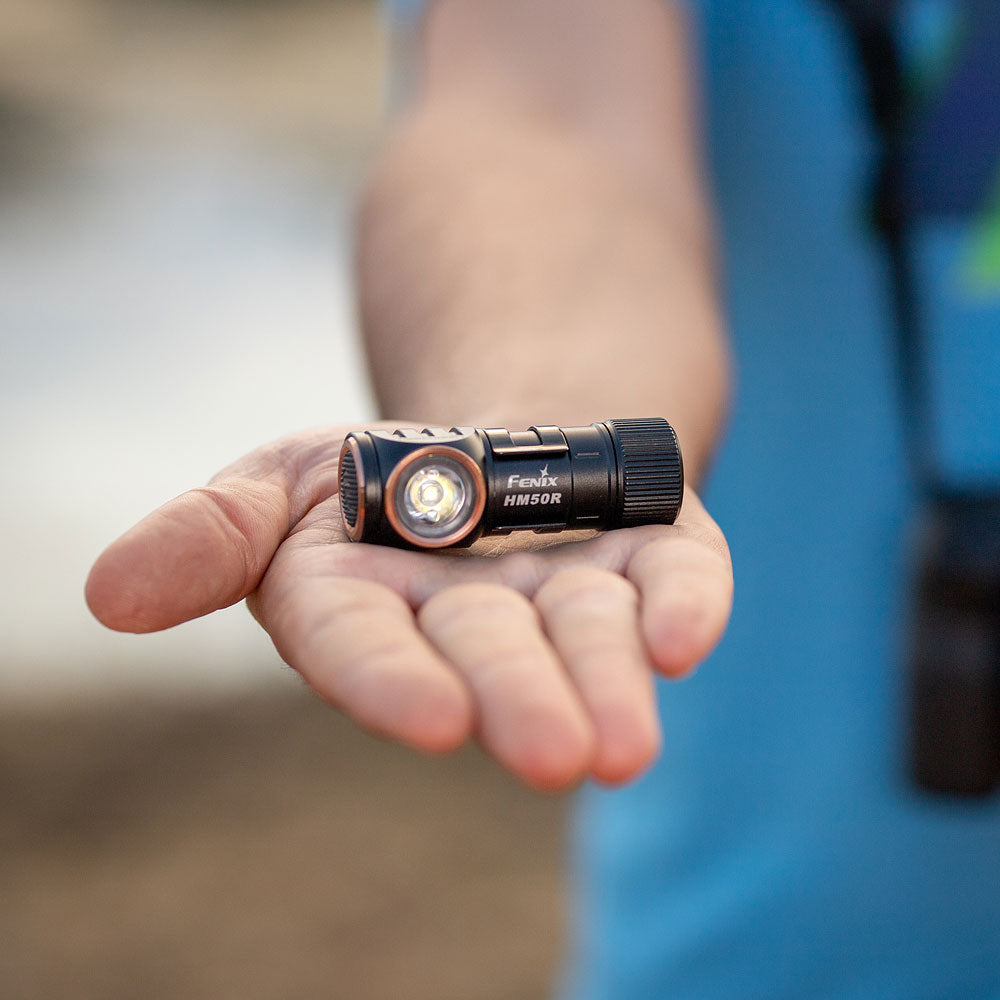 Compact size; suitable for carrying every day.