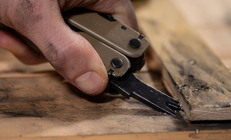 Leatherman Super Tool 300M monitoimityökalu, musta