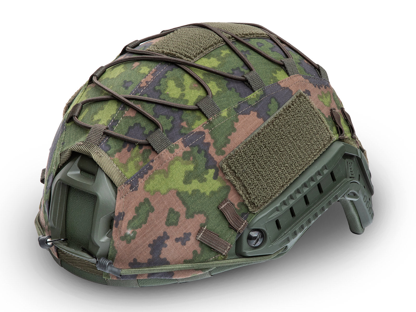 Also fits XL-sized shells. This cover was soaked with water before mounting; but it is not required.
