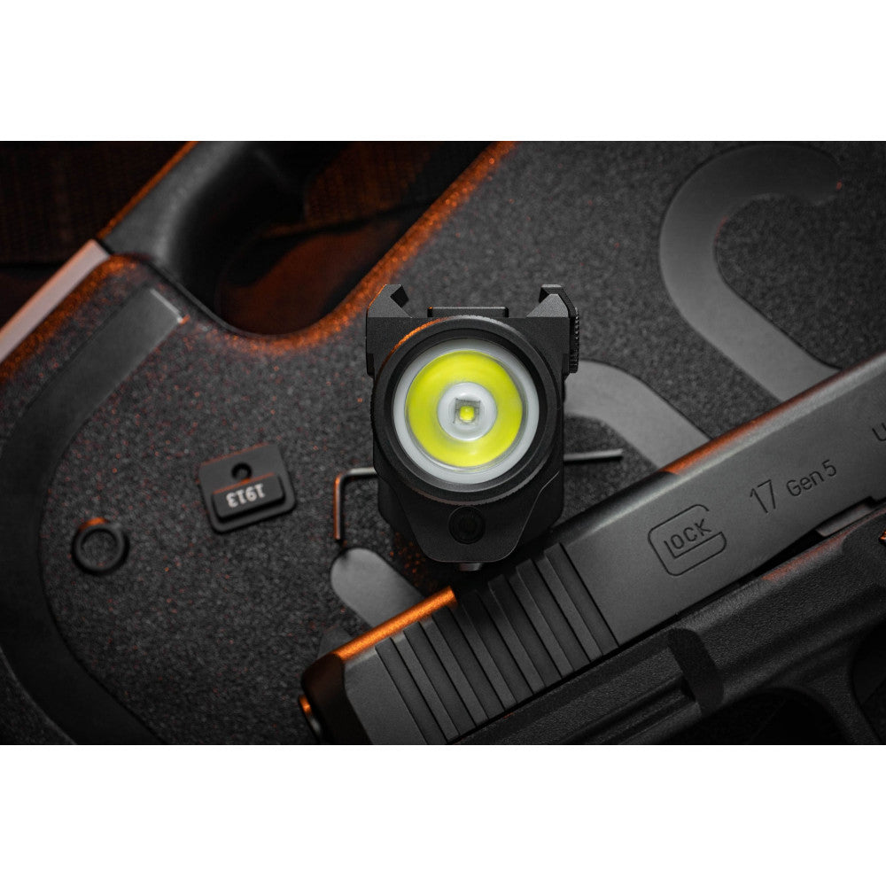 Fenix GL22 asevalo punaisella laserilla