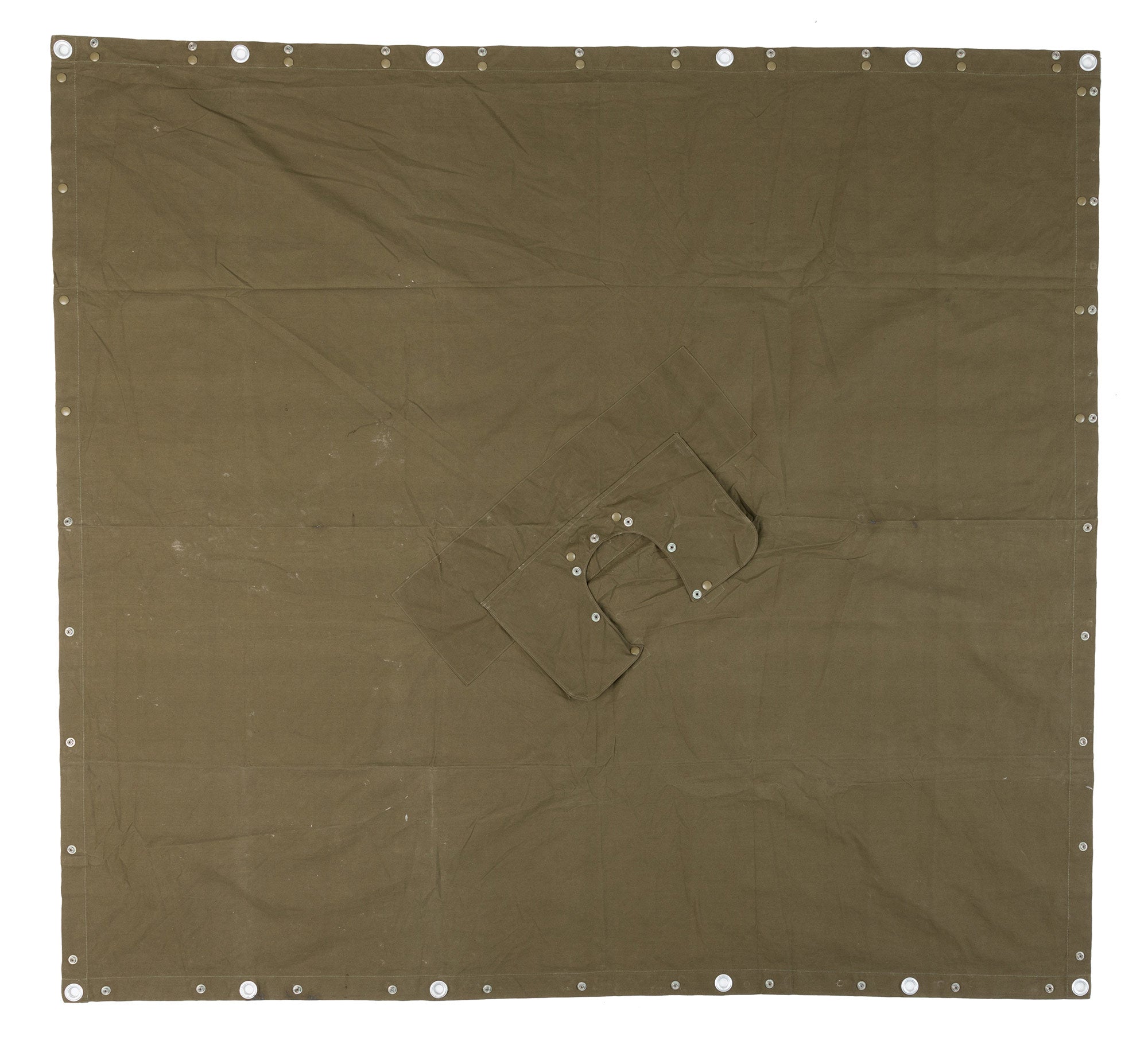 Shelter halves are sold either with buttons or snap fasteners.