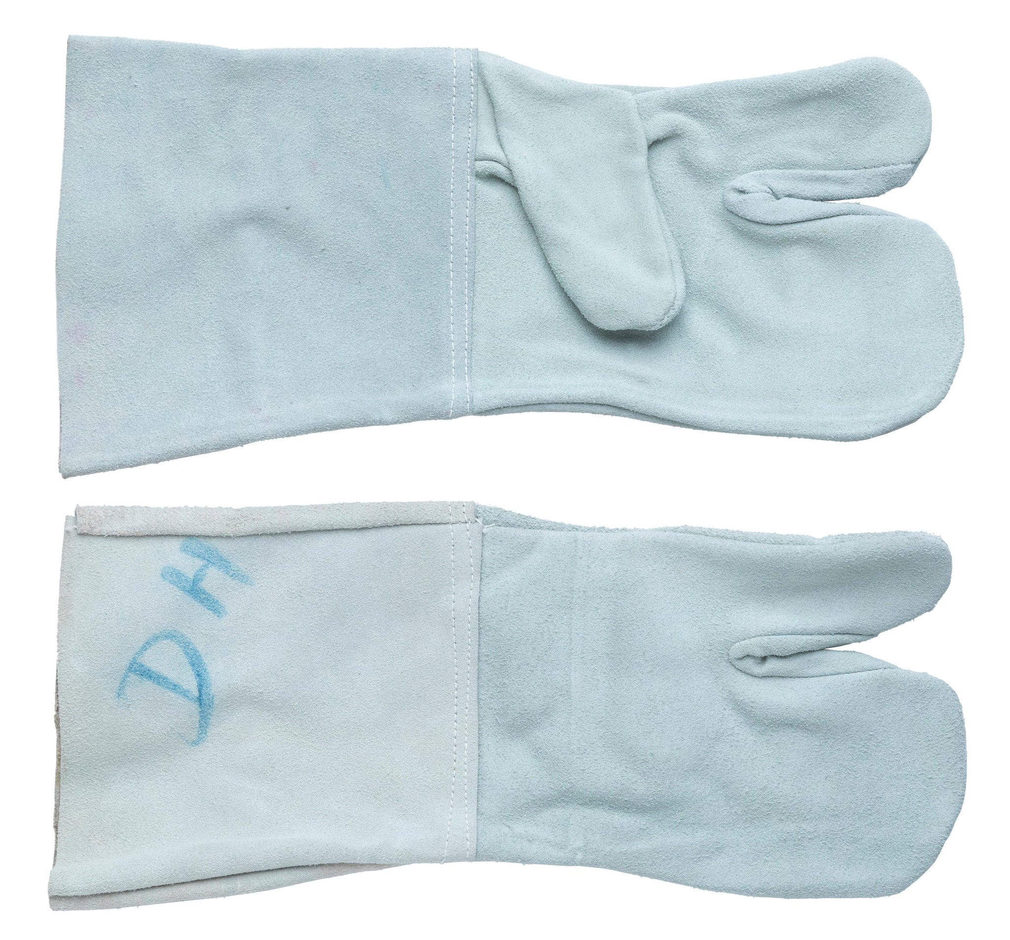 french-white-leather-gloves-0676eb6ad2d909.jpg