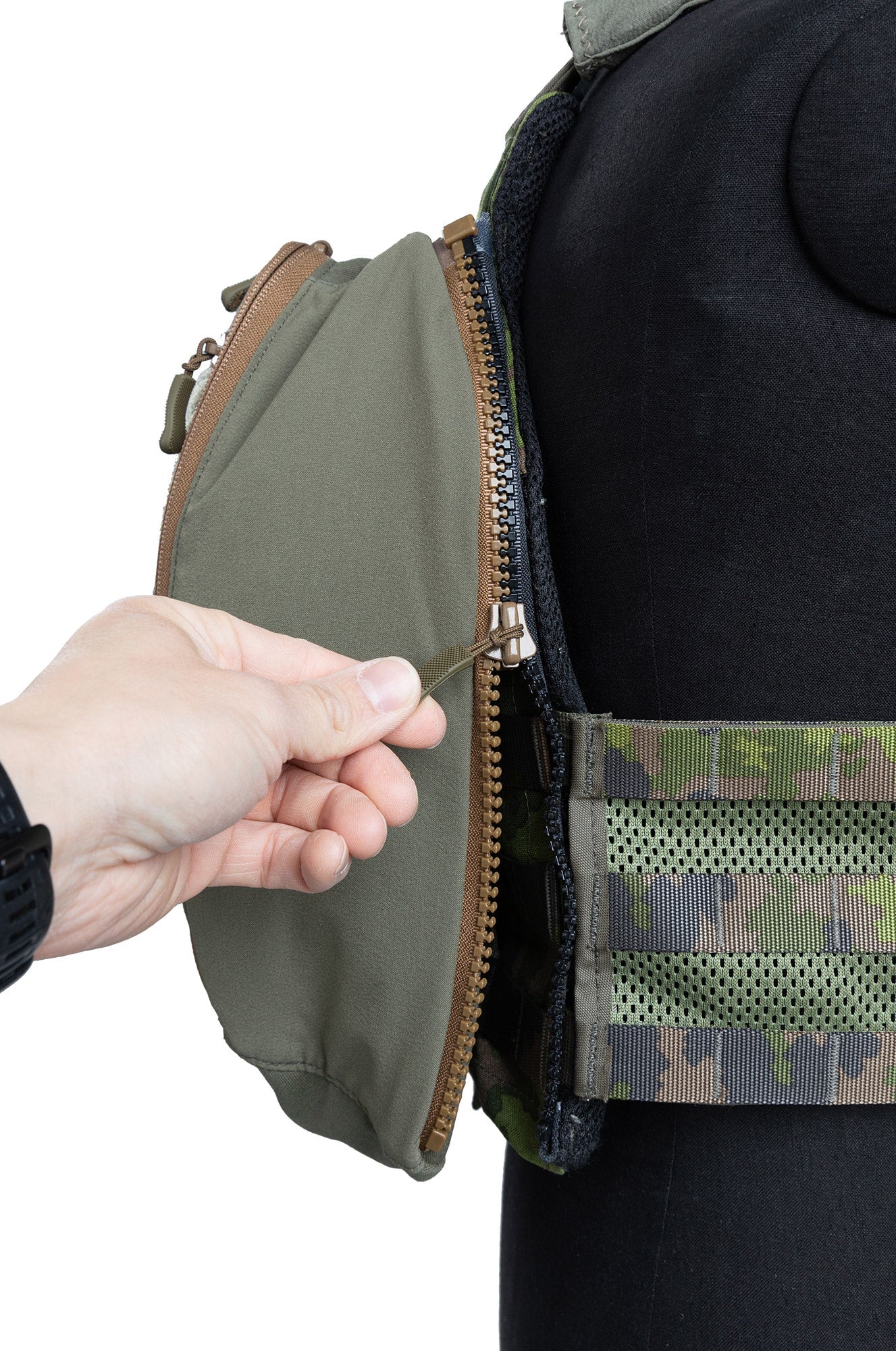This panel can be zipped on your Velocity Systems SCARAB LT plate carrier.