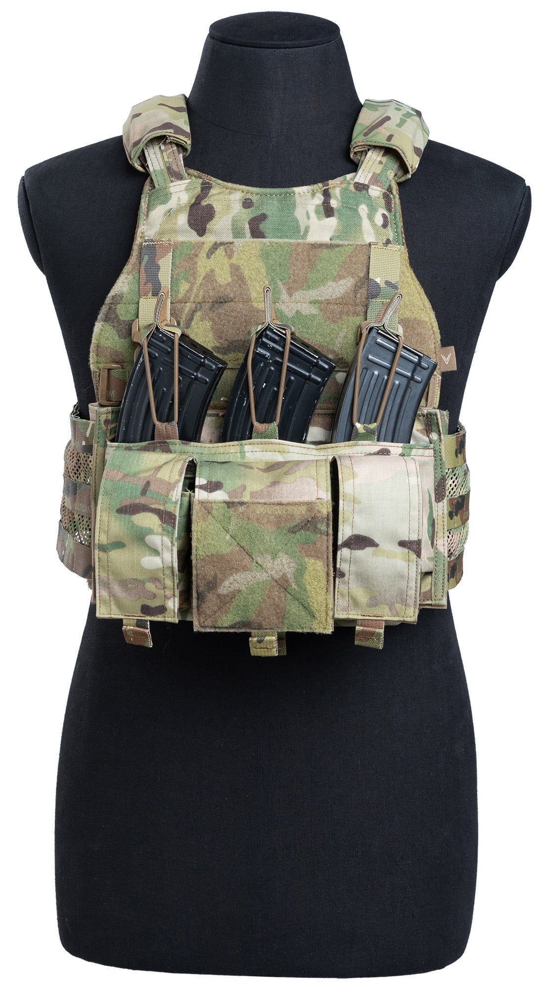 Each pouch has an djustable shock cord retainer with a webbing pull tab