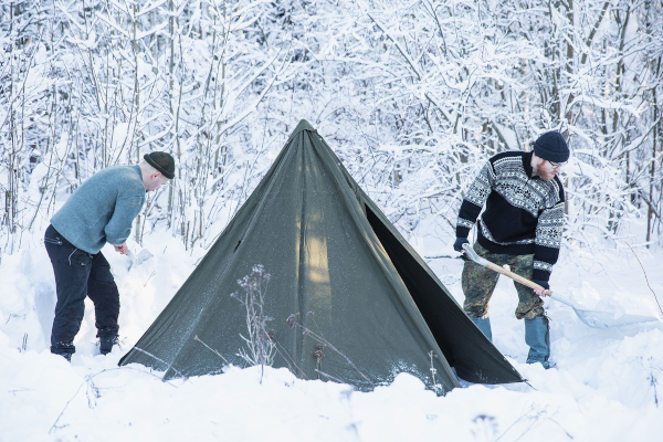 Stay Protected: The Best Bushcraft Clothing for All-Weather Survival