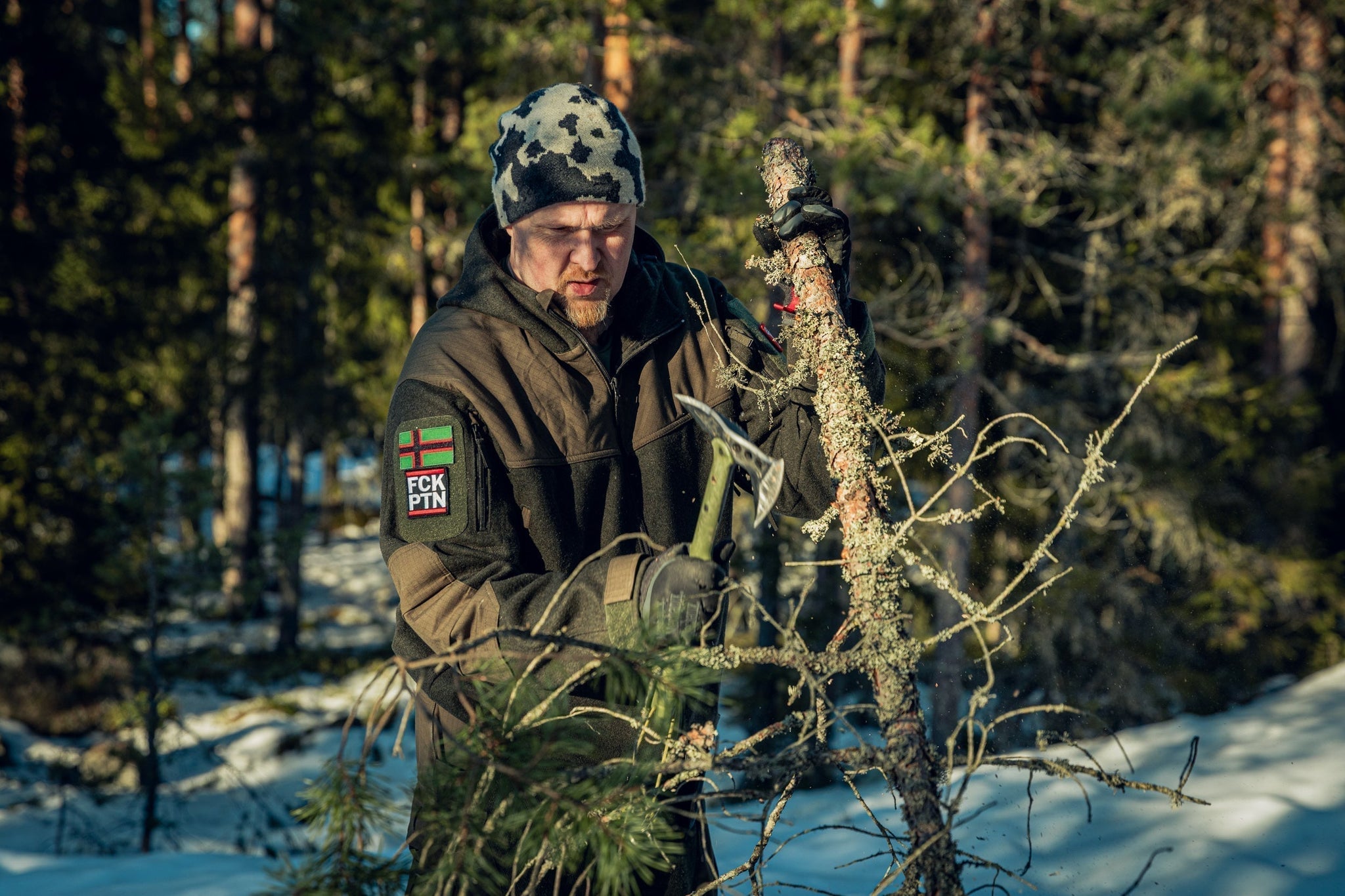 Northern winter survival: How to stay alive in the extreme cold wilderness