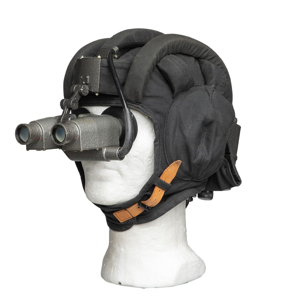 Polnischer PNW 57 Panzerhelm mit Nachtsichtgerät, Überschuss