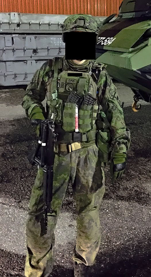 240756094f54025973.jpg