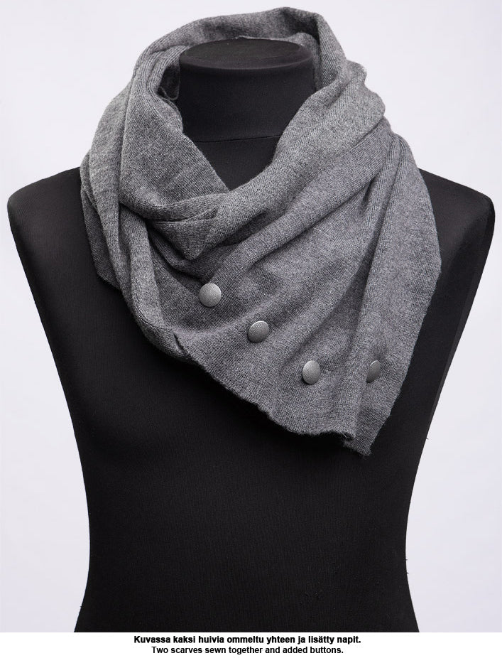 BW wool scarf, surplus