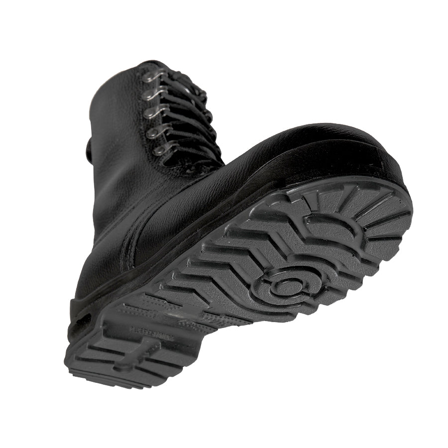 Swedish M90 winter combat boots