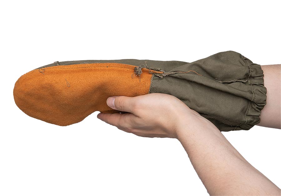 US M-1951 shell mittens with trigger finger, olive green, surplus