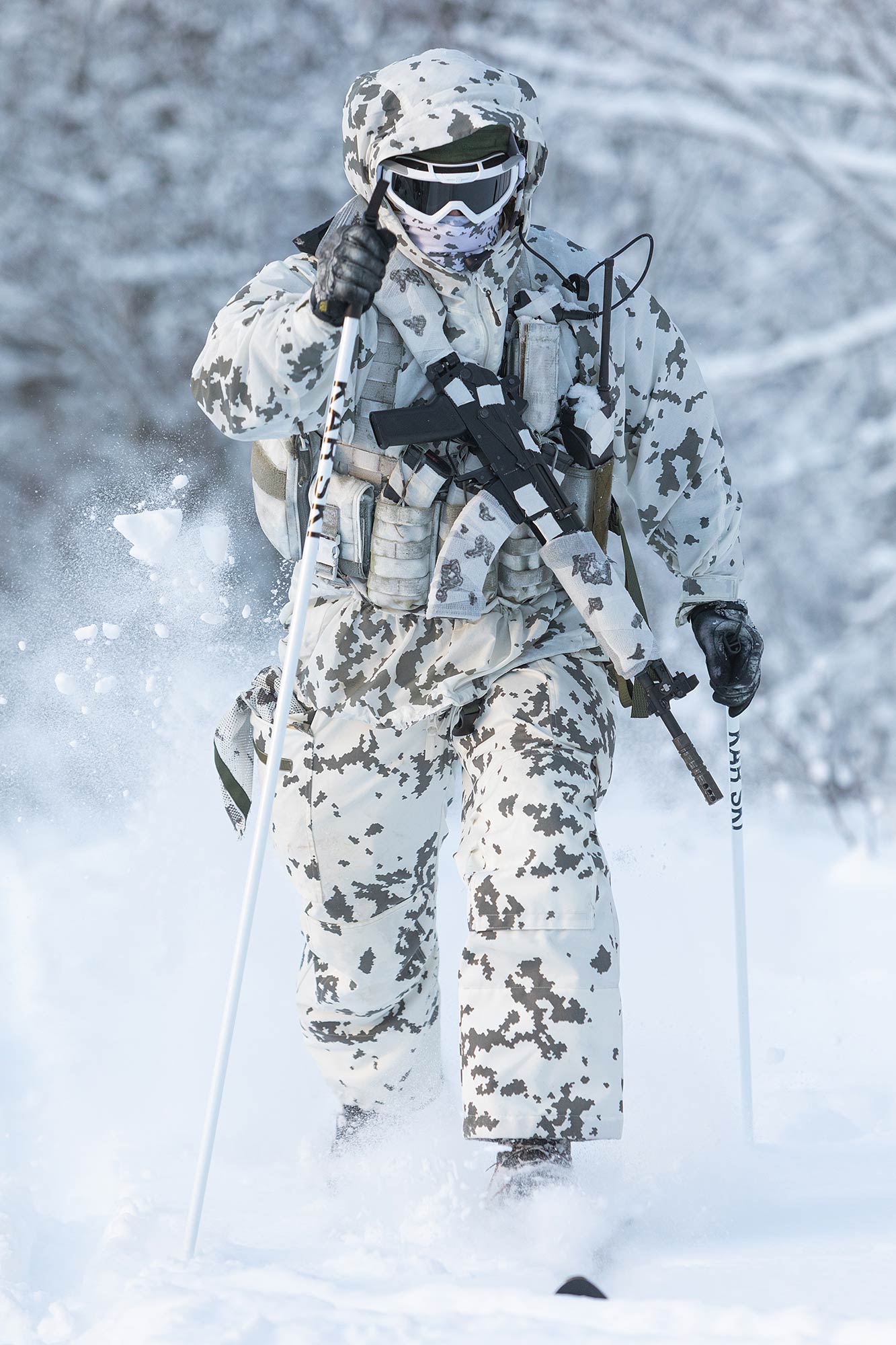 Revision SnowHawk Ballistische Schutzbrille, Deluxe-Kit mit Aclima Sturmhaube
