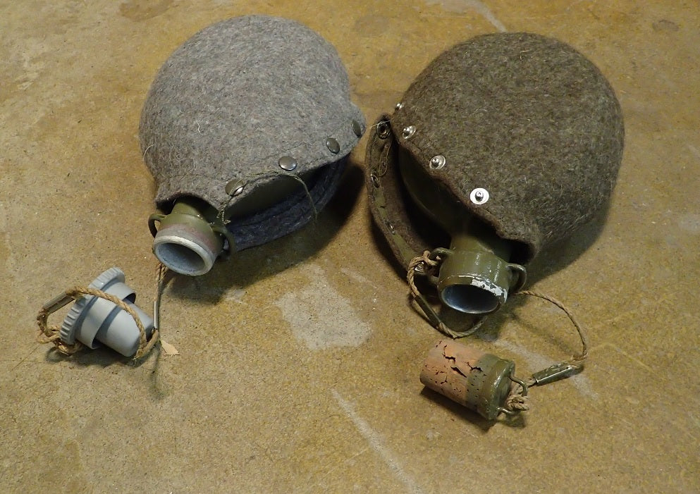 Czechoslovakian canteen with cover and straps, surplus