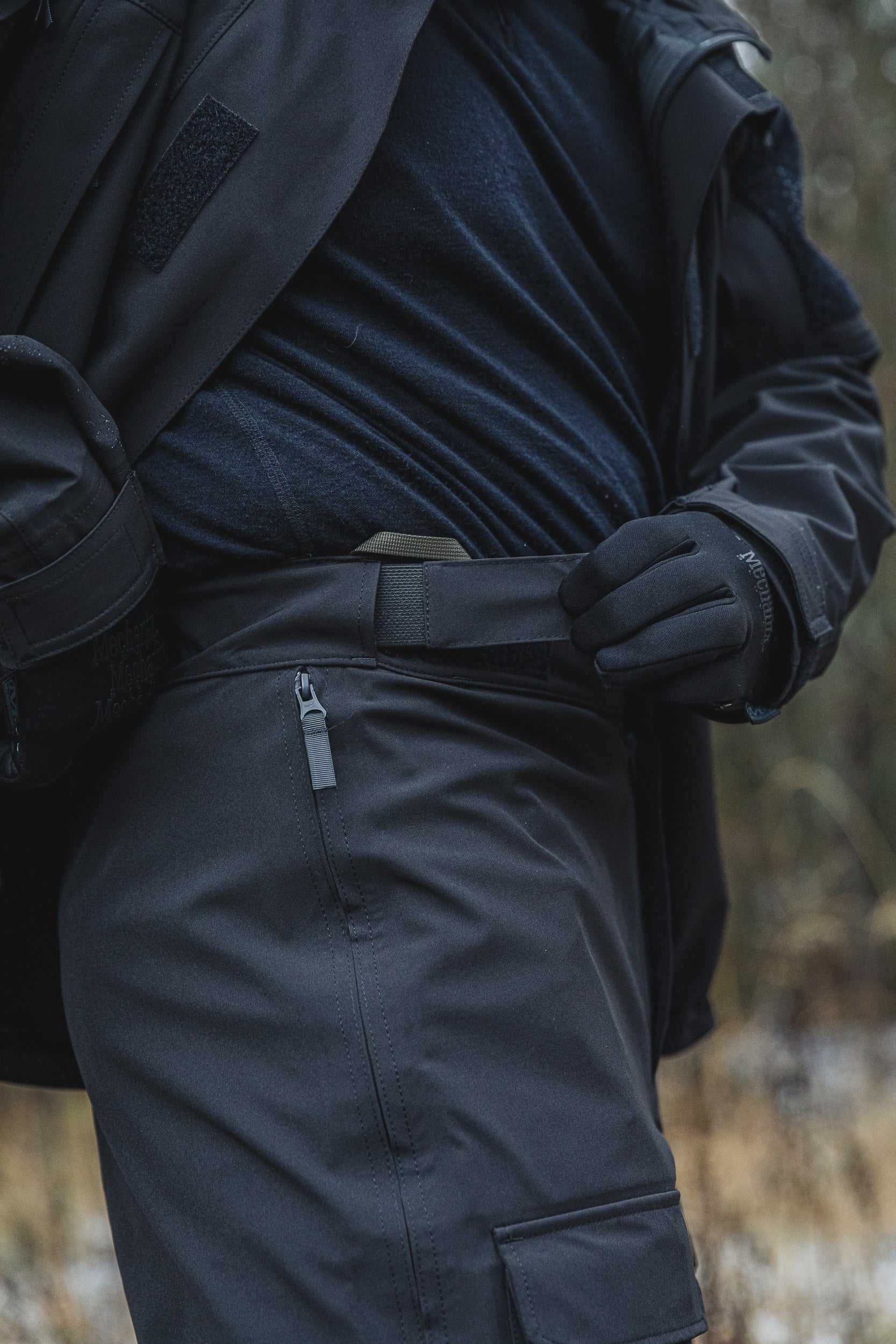 Varusteleka L6 Hardshell-kuorihousut