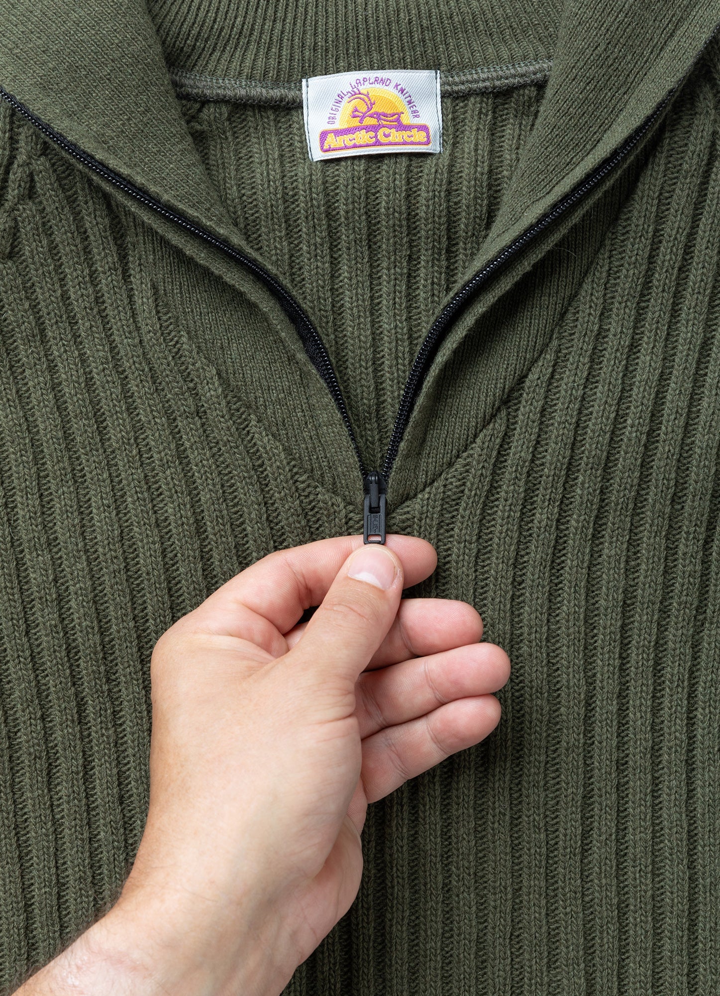 Arctic Circle Wool Sweater w. zipper