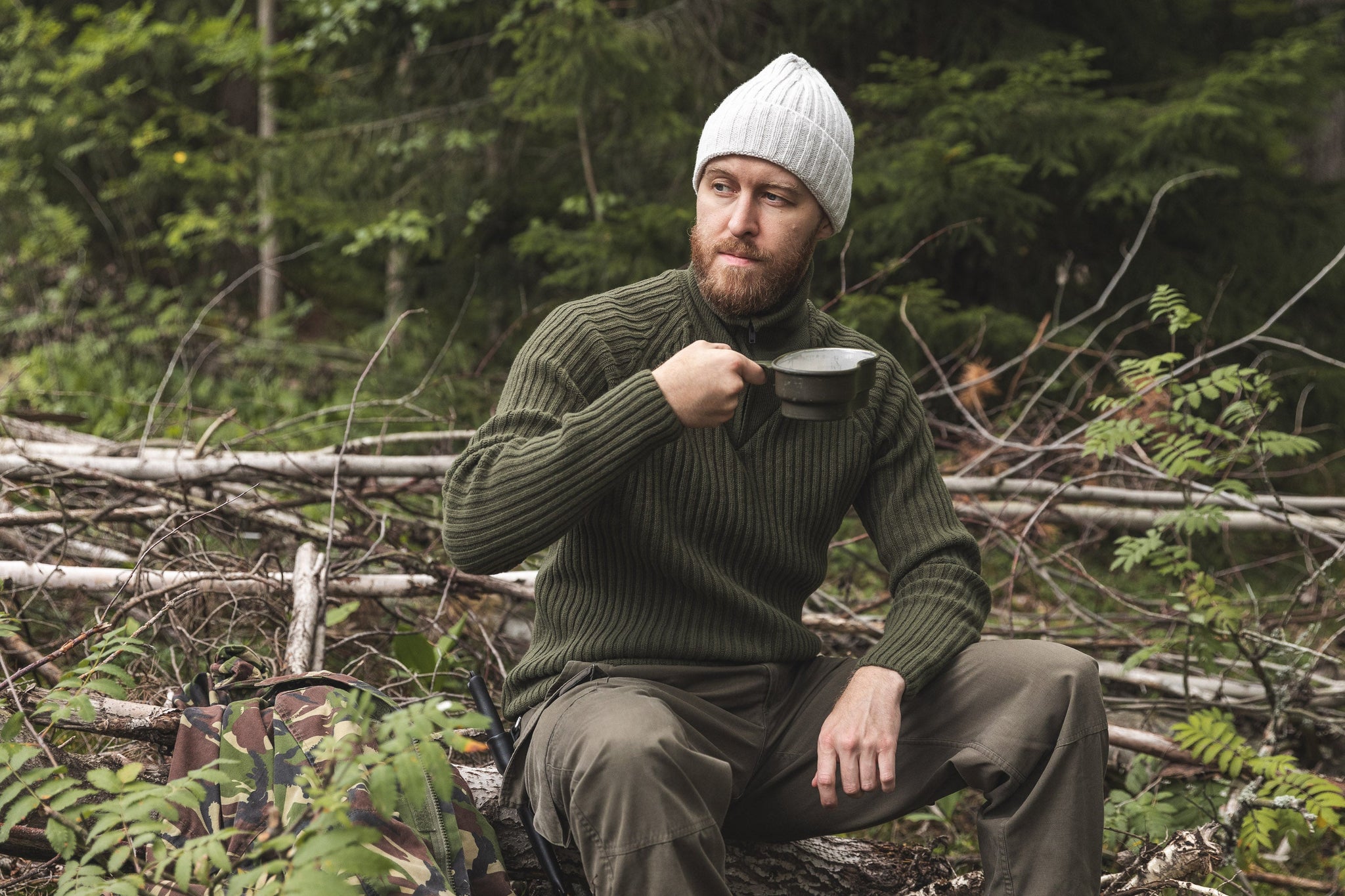 Arctic Circle Wool Sweater w. zipper