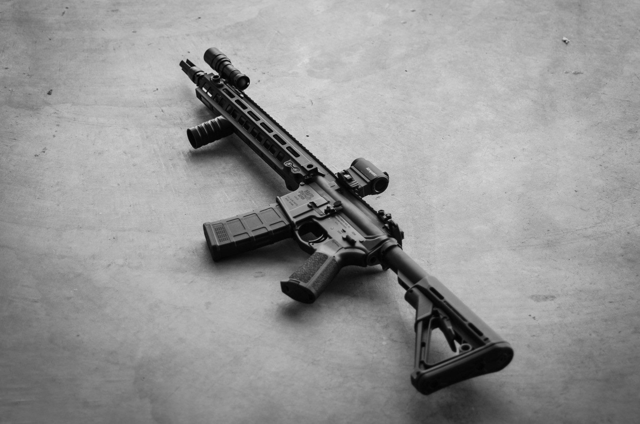 【実物】M-LOK Vertical Grip ブラック Amazon.co.jp: 【 実物MAGPUL 】 M-LOK用 MVG - Vertical Grip/Black