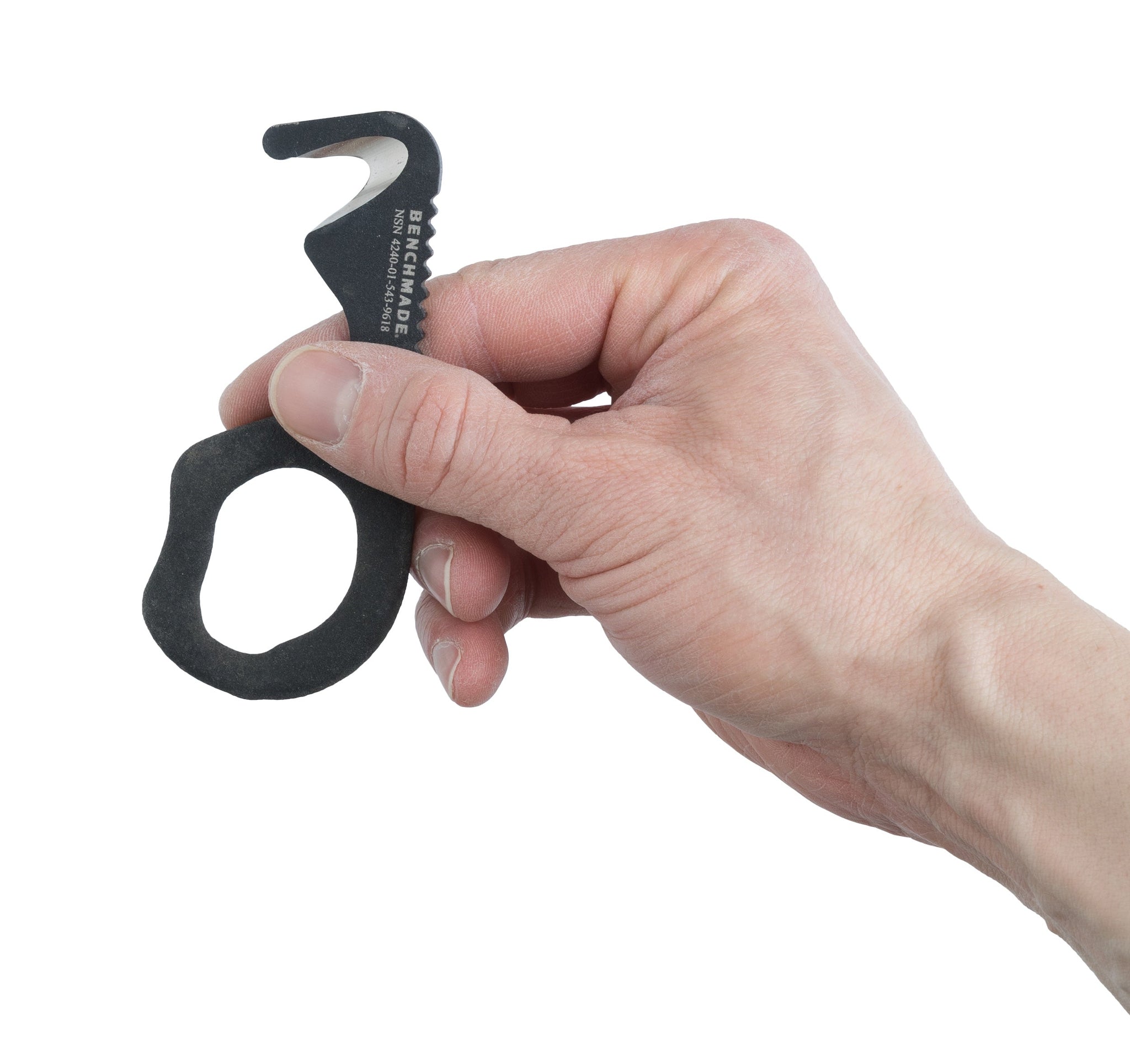 benchmade_7_hook_strap_cutter_surplus-065e1df7877a12.jpg