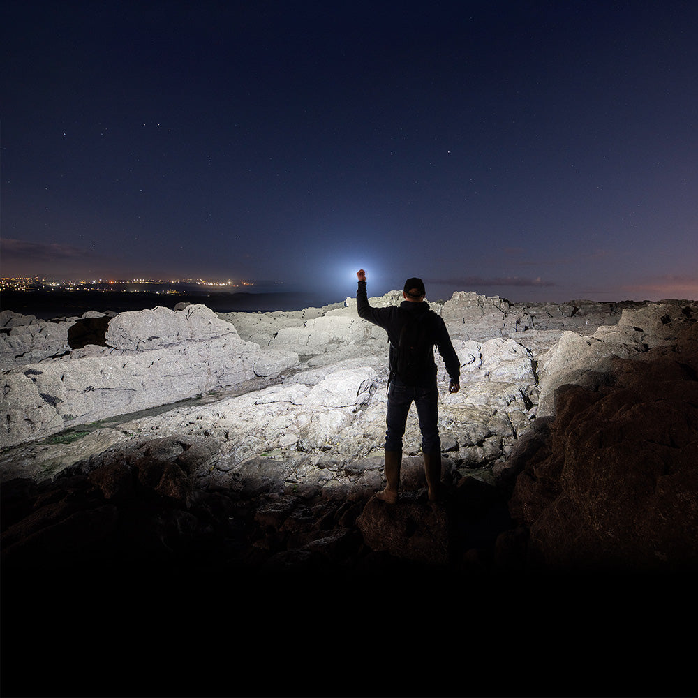 fenix_e35r_v30_flashlight-0650aab746c24d.jpg