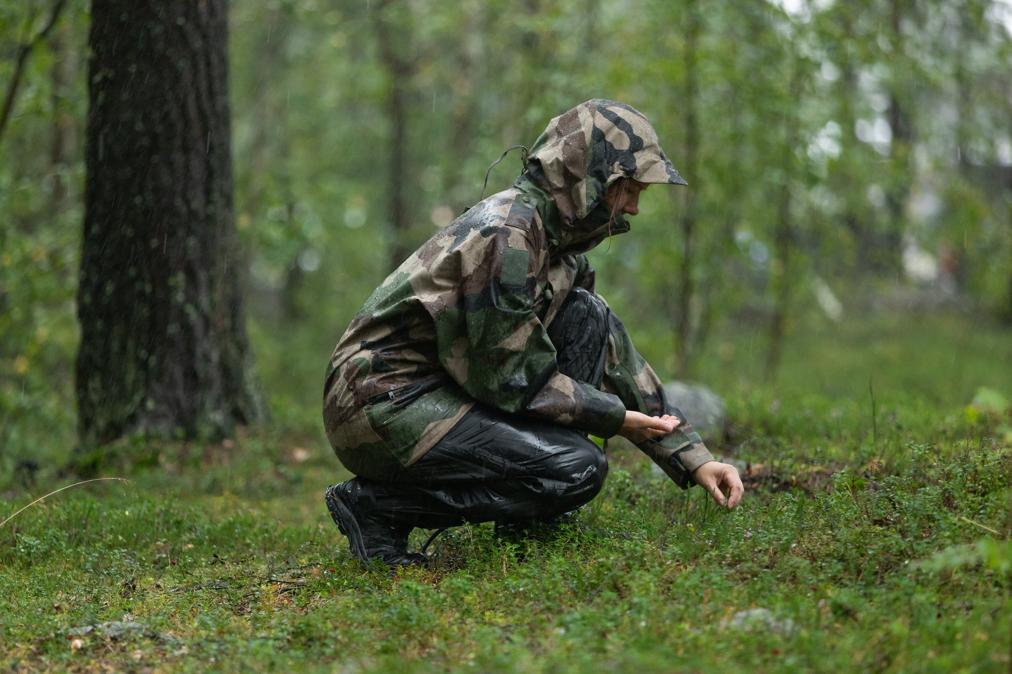 french_hardshell_rain_jacket_cce_surplus-064eca70630486.jpg