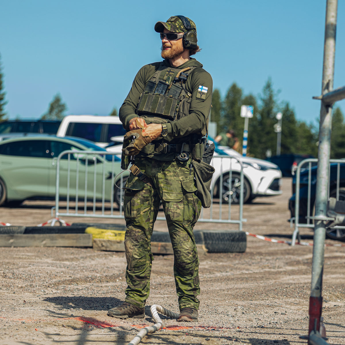 Varusteleka L2 Sun Hoodie tekninen huppari