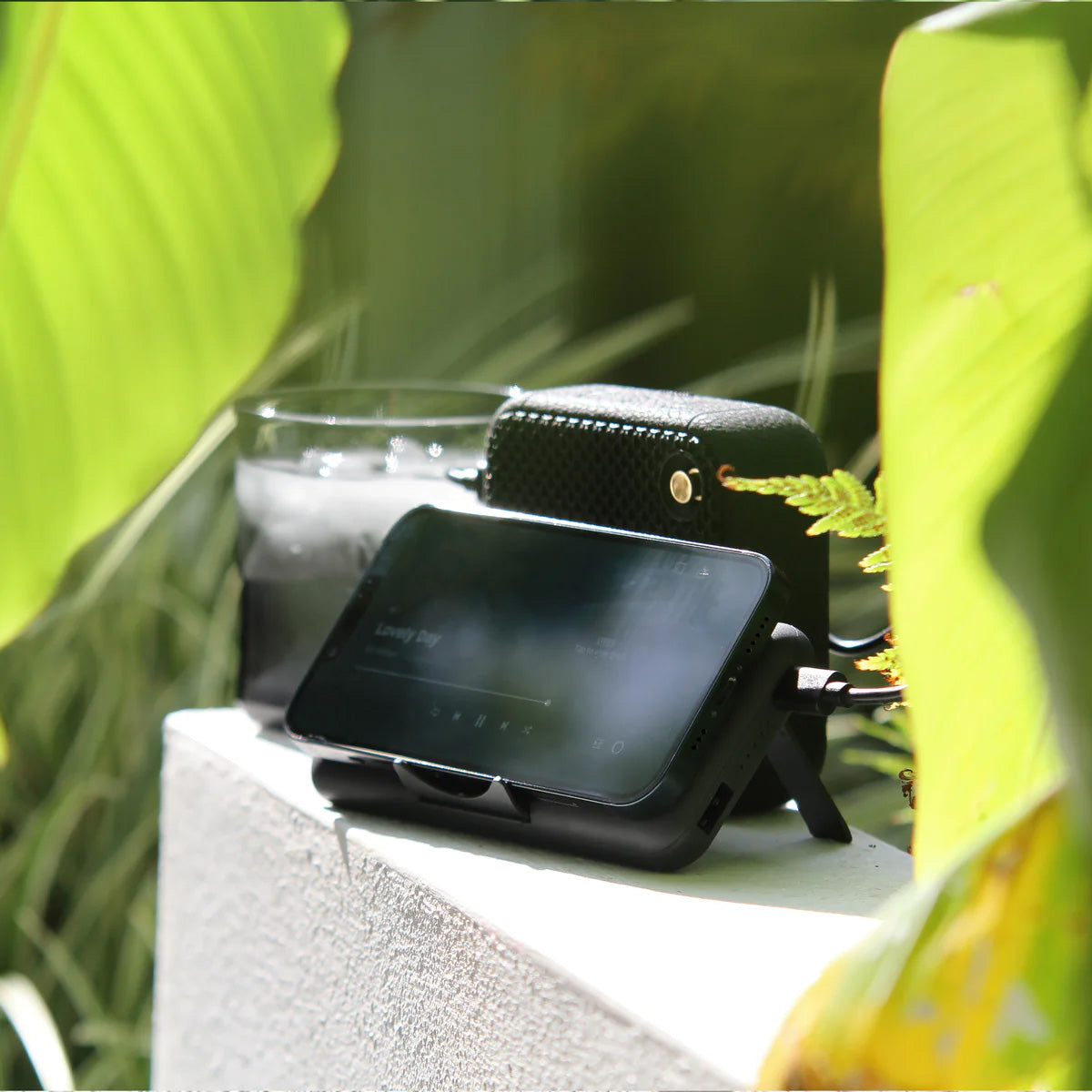 nebo_10k_wireless_powerbank_10000_mah-065e18fe42d855.jpg