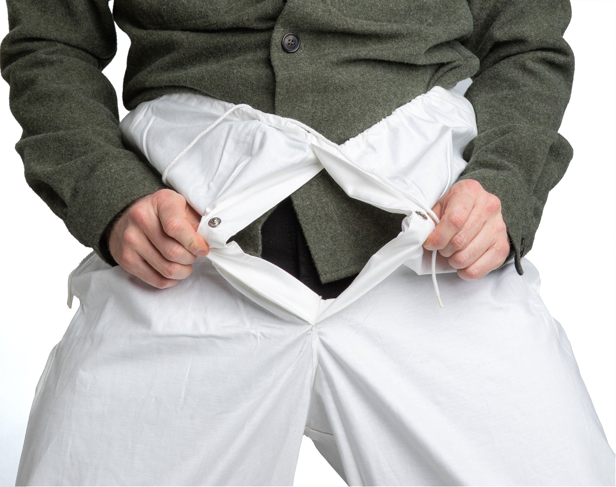 Snow trousers' front opening presented.