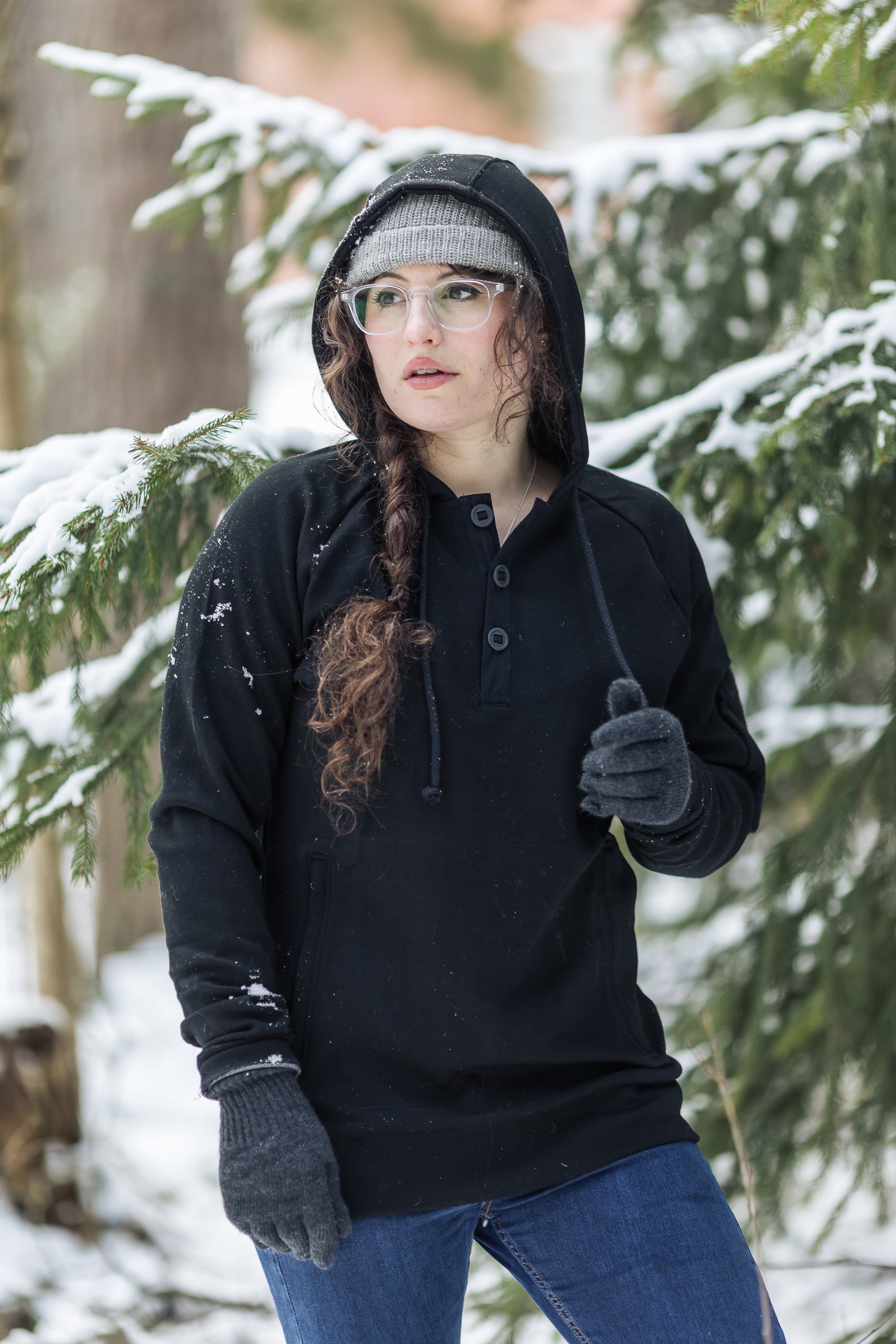 sarma-merino-wool-hoodie-with-buttons-067b4679f8ecb1.jpg
