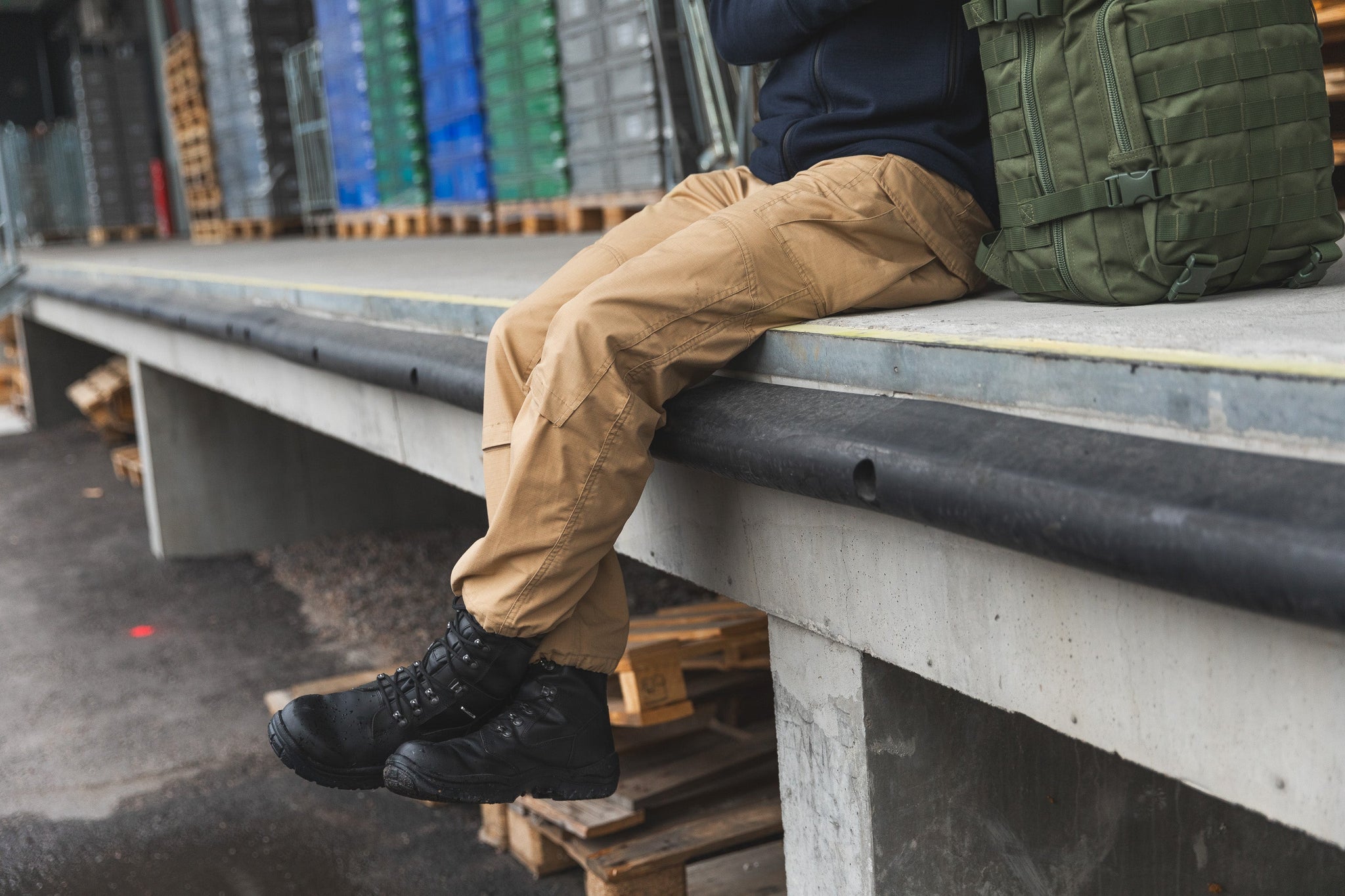 sarma_cargo_pants-064c10f13c90c0.jpg