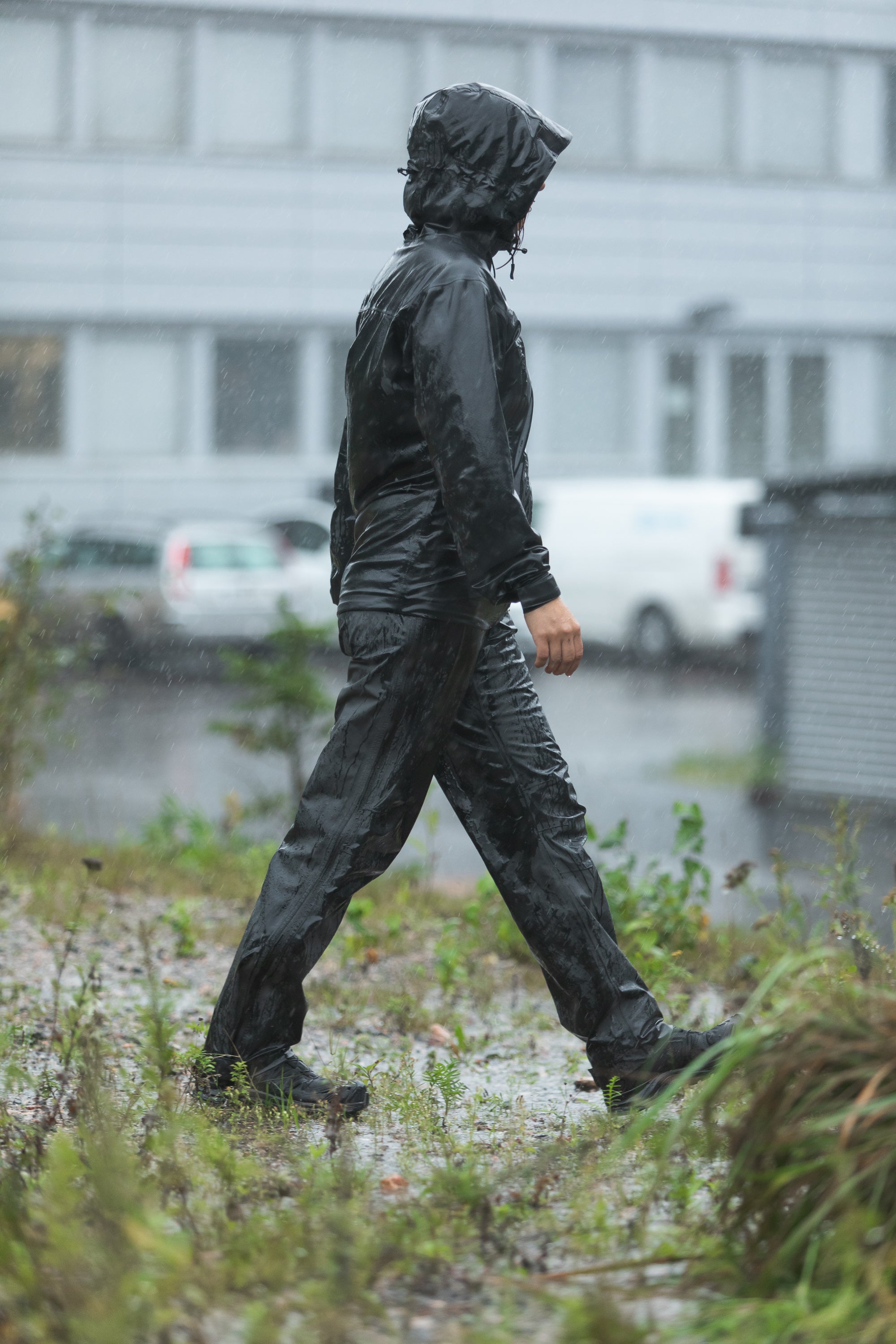 sarma_hardshell_jacket-064ecaa50b6c0b.jpg