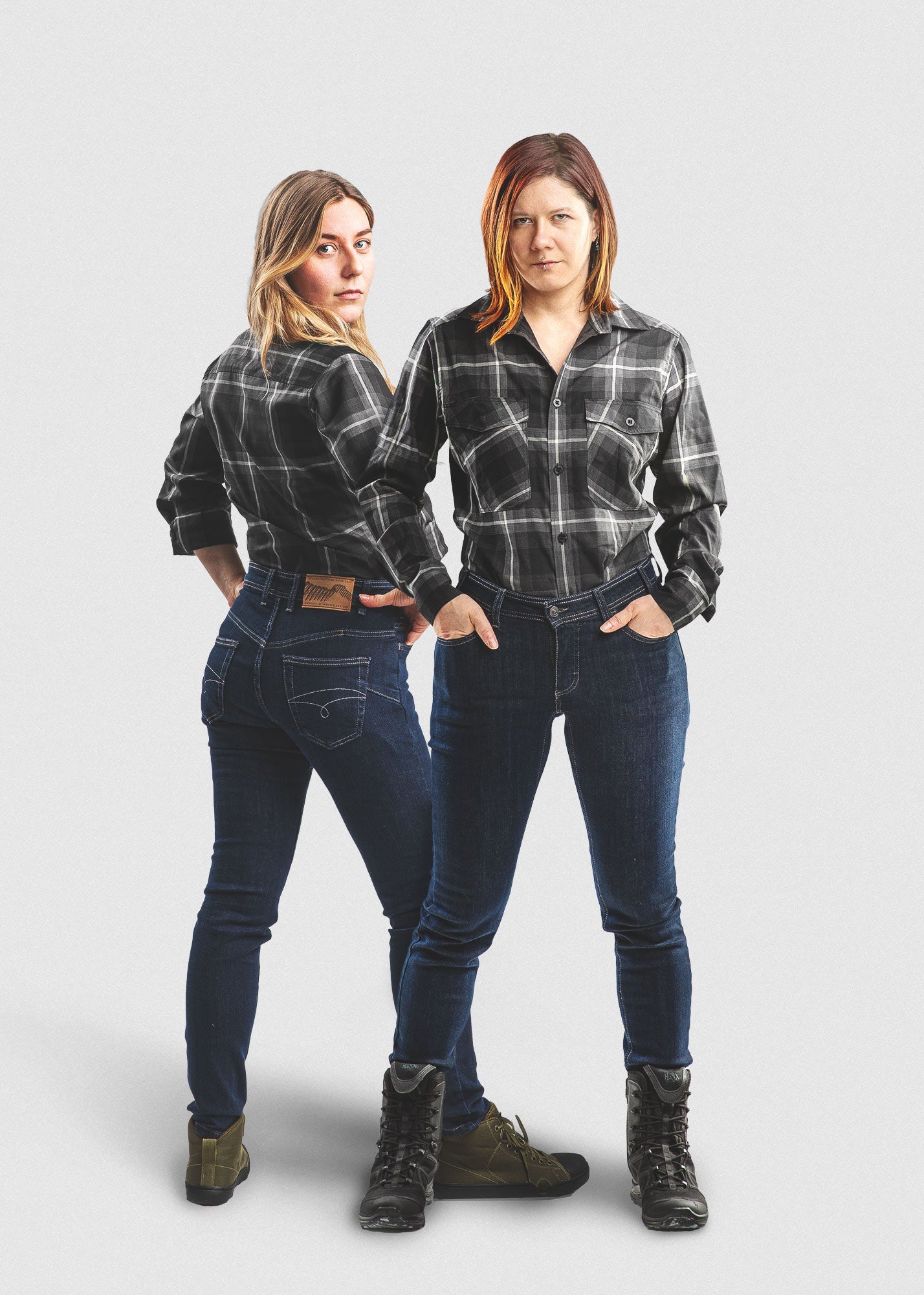 sarma_light_wool_check_shirt-0645cb317307be.jpg