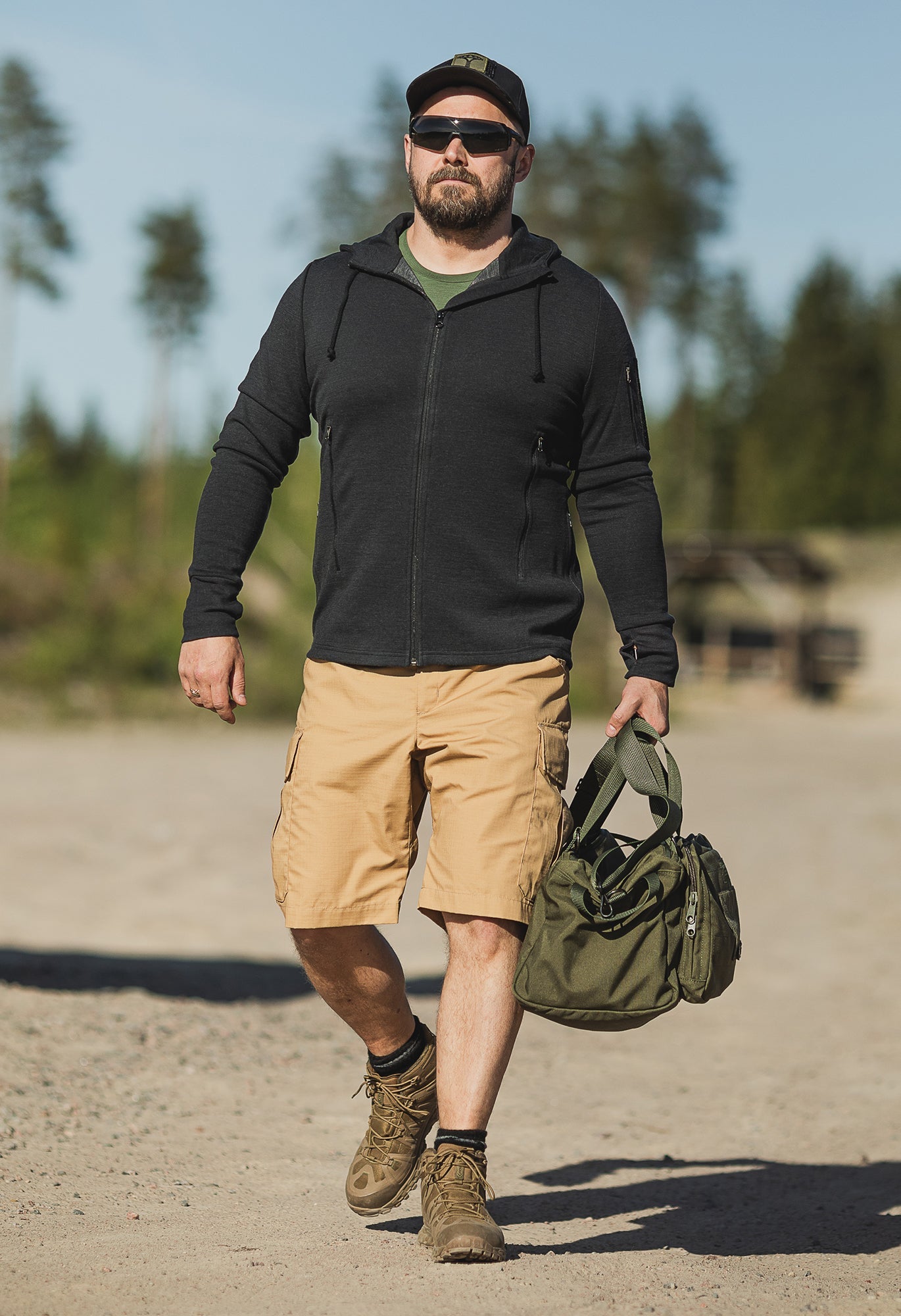 sarma_merino_wool_hoodie-0664ddae55997a.jpg