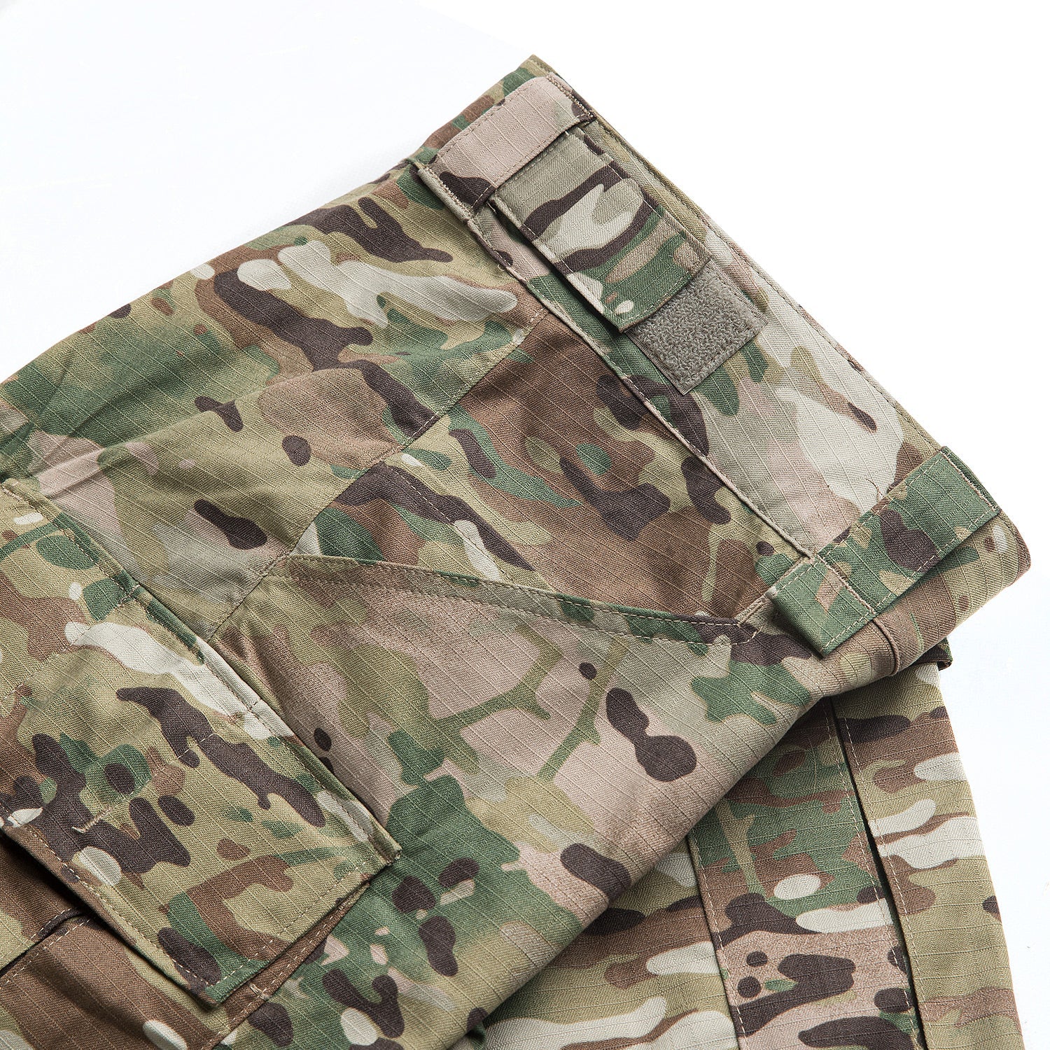 sarma_tst_l4_field_shorts-0662b89a896874.jpg