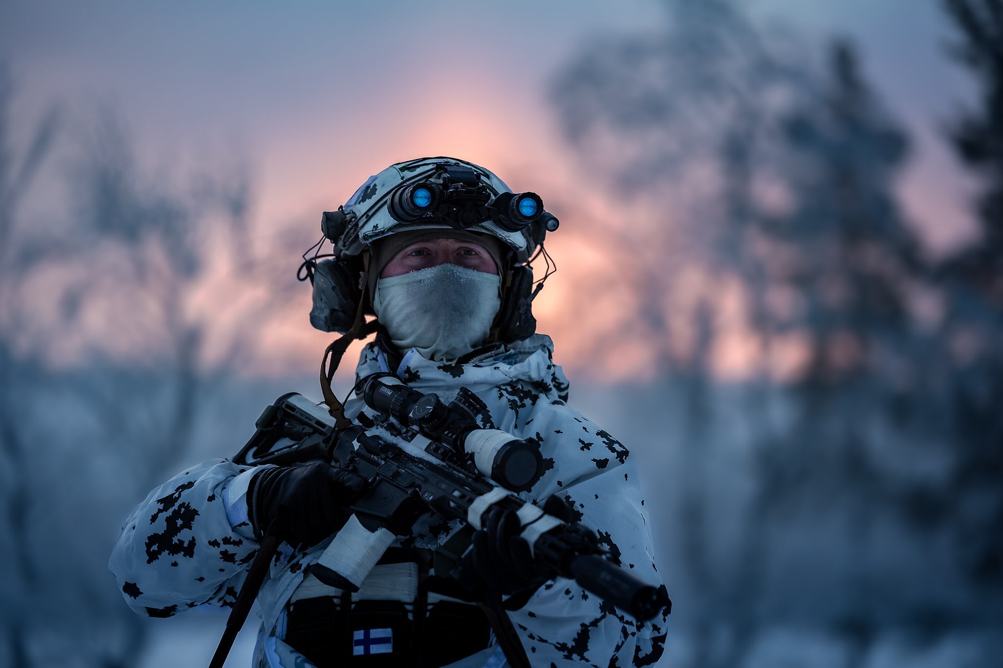 sarma_tst_l7_camouflage_anorak-065dc9c781c2c5.jpg