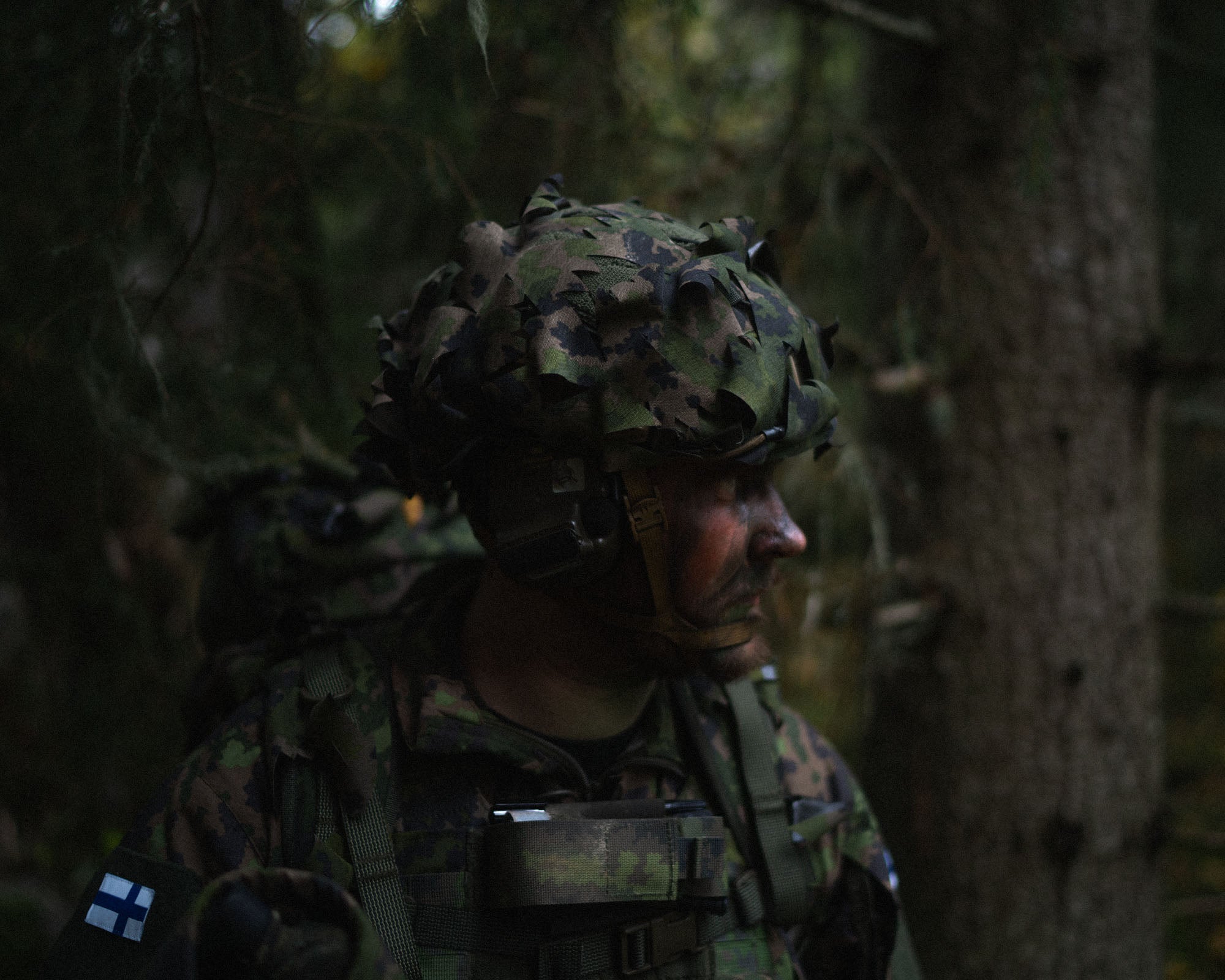 savotta_helmet_camo_scrim-065a153f011d7c.jpg