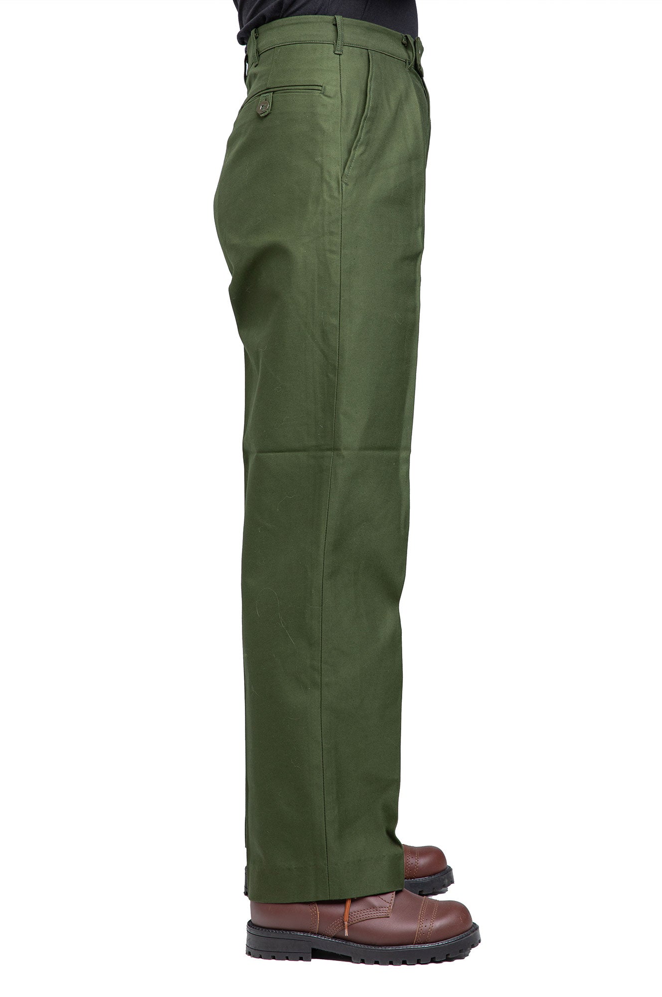 Green pants, side view.