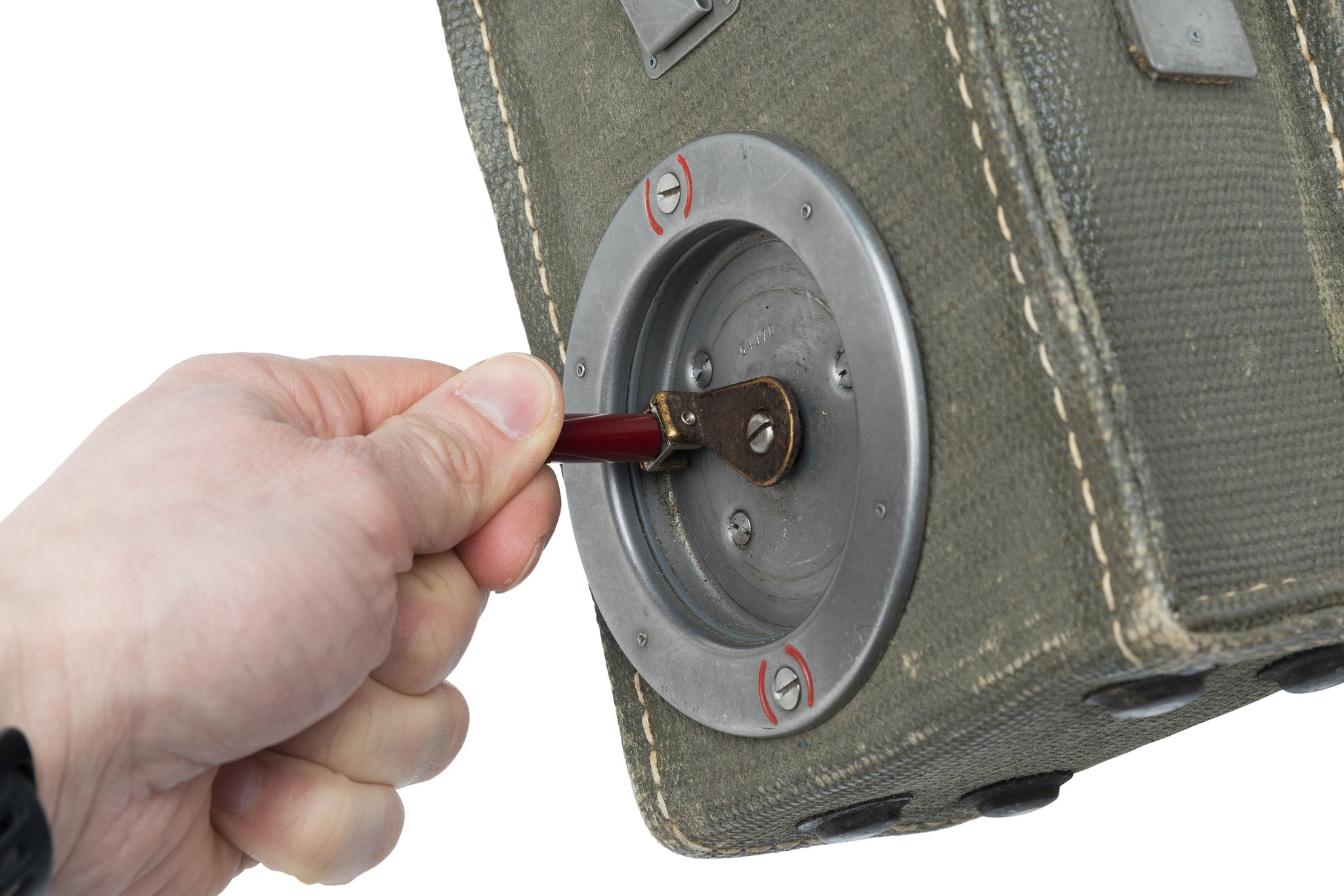 swiss_feldtelefon_50_field_telephone_surplus-065e5b53451f95.jpg