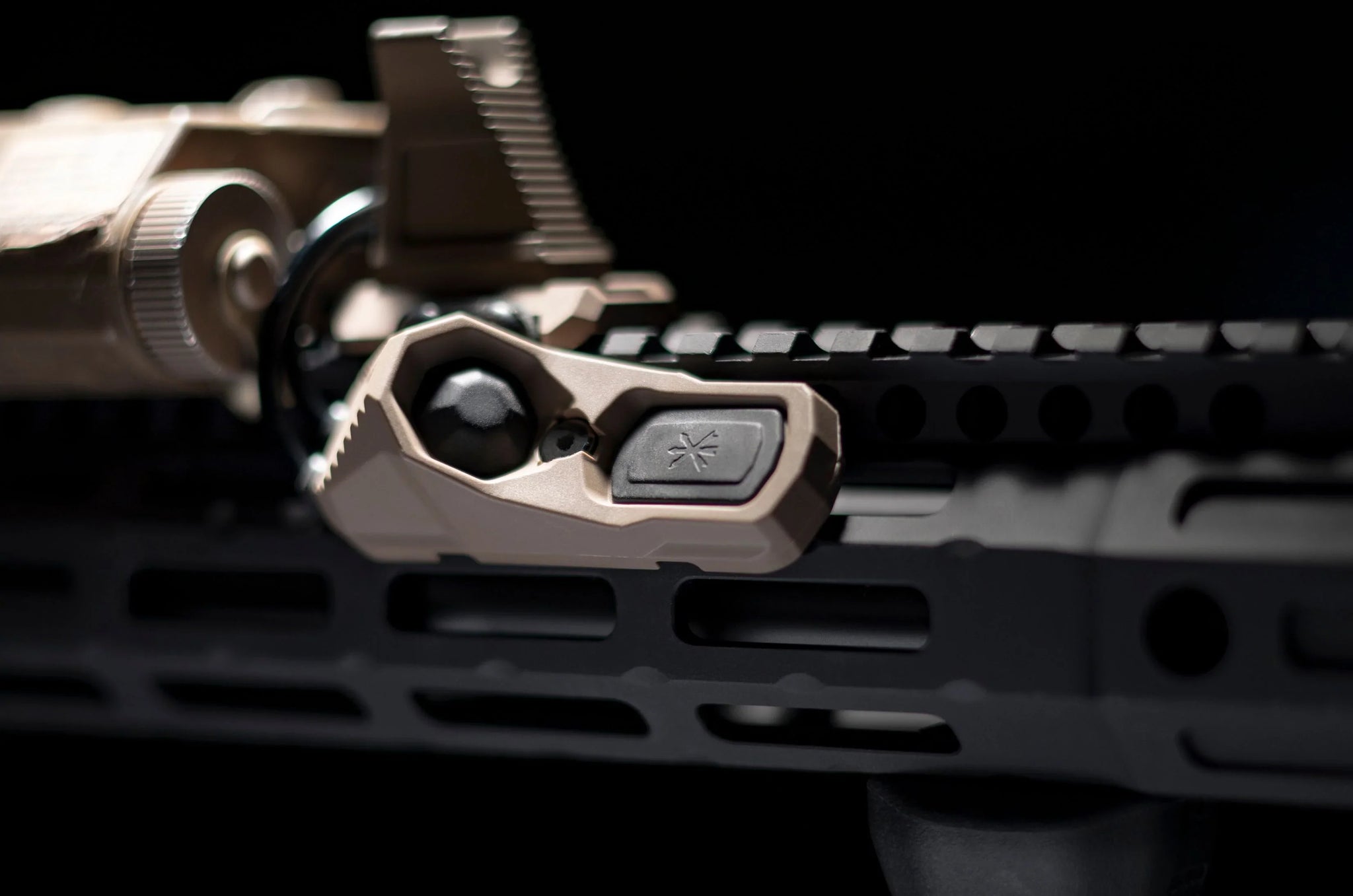unity-tactical-axon-m-lok-mounting-kit-0679238971cc3a.webp