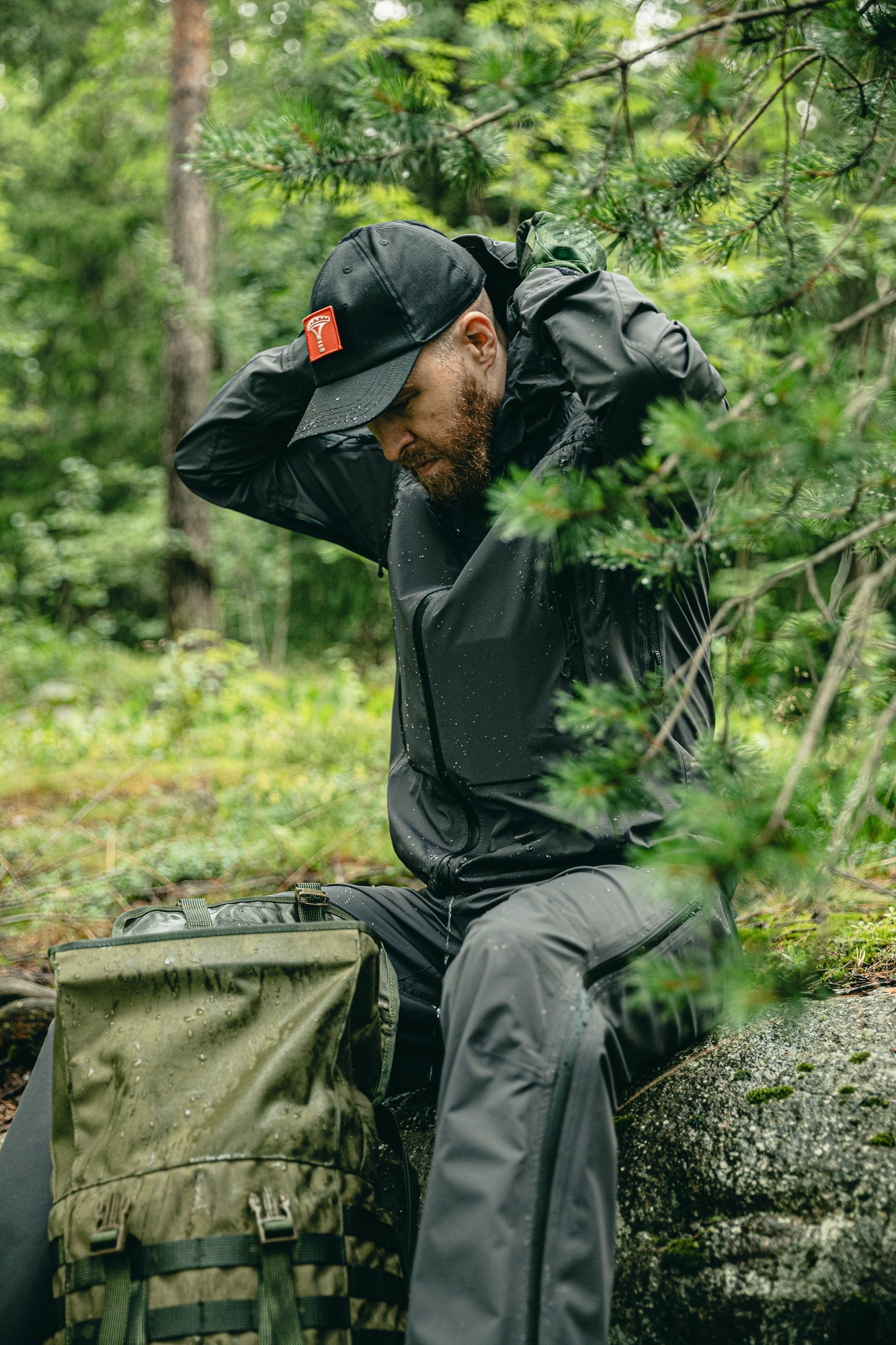 varusteleka-hardshell-jacket-gray-0687f91cfe0979.jpg