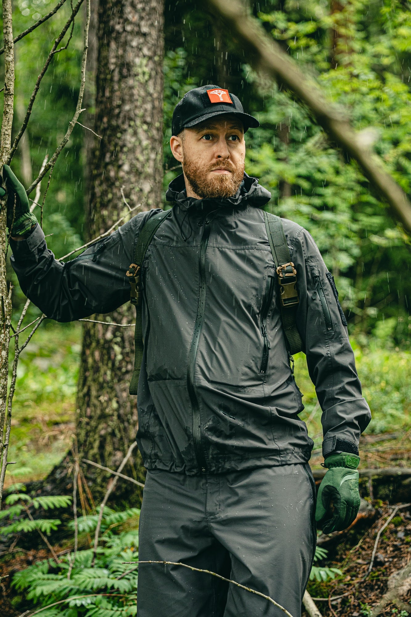 varusteleka-hardshell-jacket-gray-0687f91de83f9f.jpg