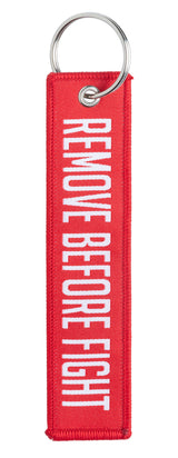 Varusteleka avaimenperä, REMOVE BEFORE FIGHT