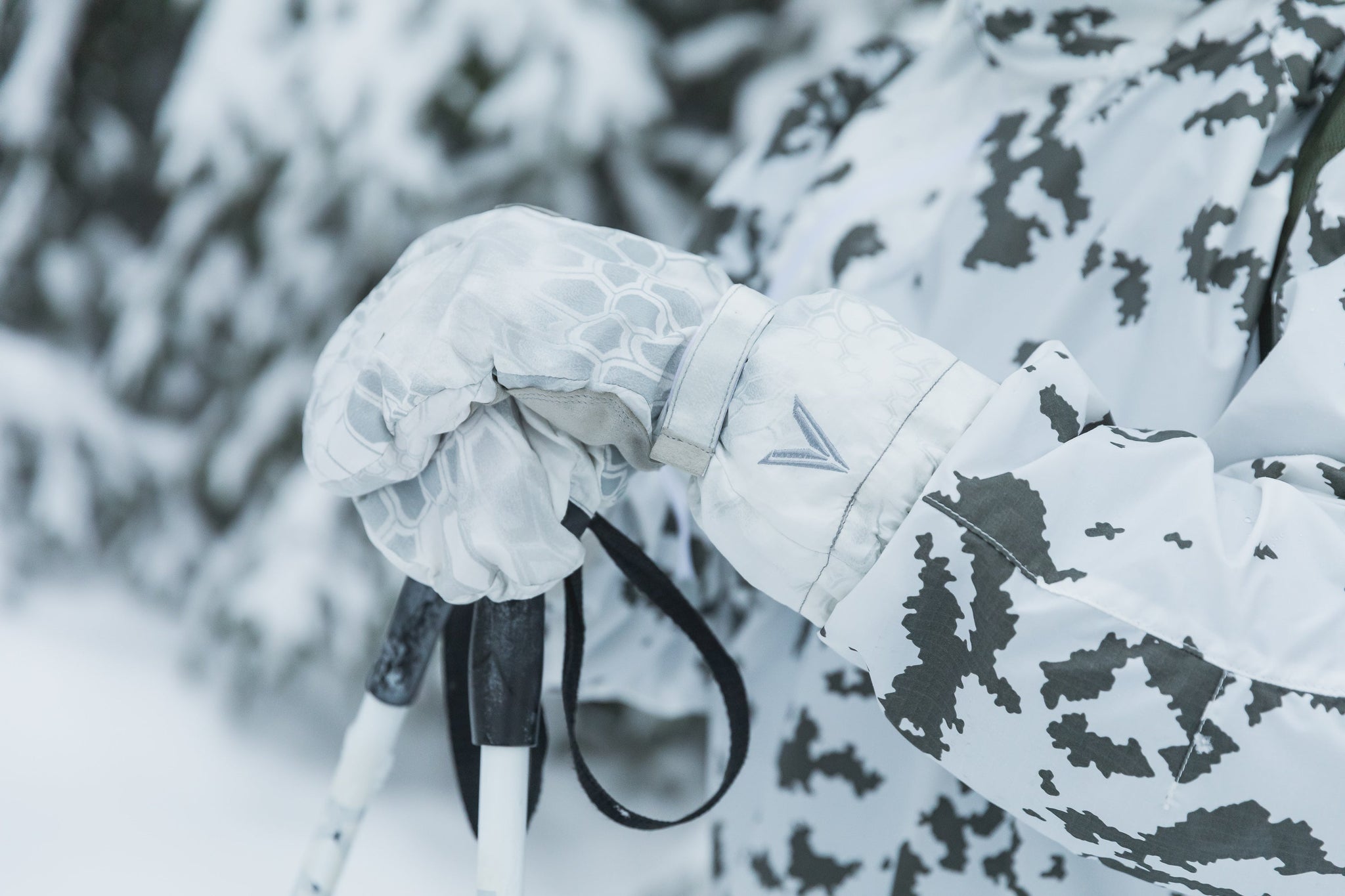 velocity_systems_yeti_over_mitt-0657b02c40d81d.jpg