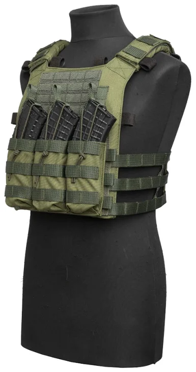 Less minimalistic PC18 consisting of the plate bags, PALS cummerbund, 3xRK front panel and shoulder pads.