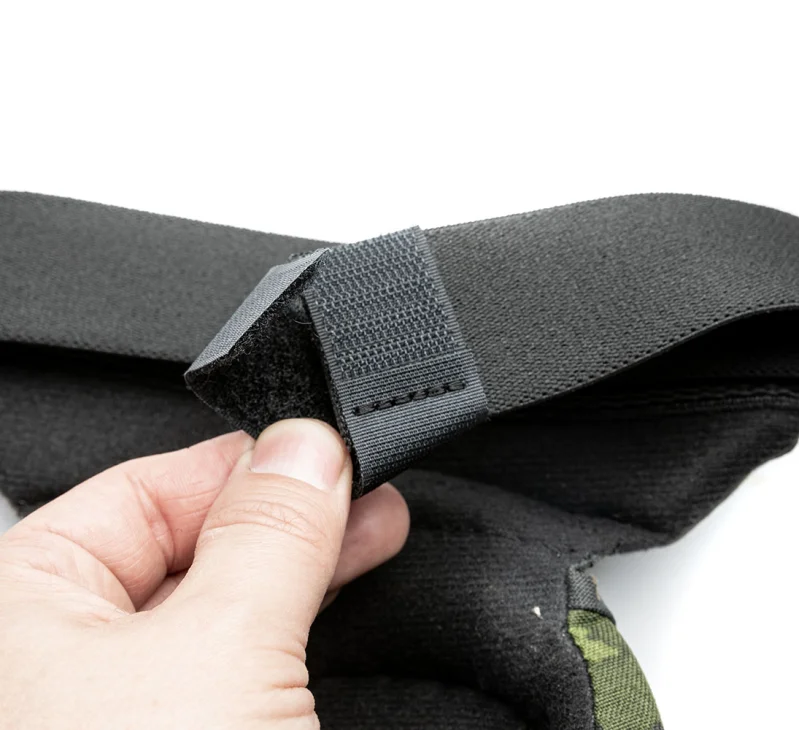 Excess strap can be neatly tucked away.