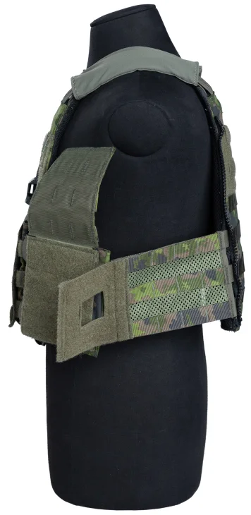 Quarter Flaps attach to the SCARAB LT plate carrier front plate bag sides with One-Wrap fingers. They have a front flap opening under which the shorter SCARAB cummerbund attaches (sold separately).